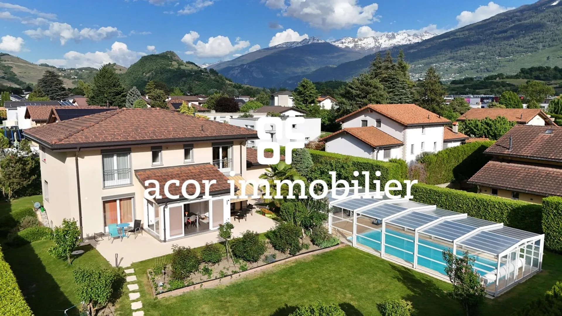 Plan-Conthey - Villa individuelle de 7½ pièces avec piscine
