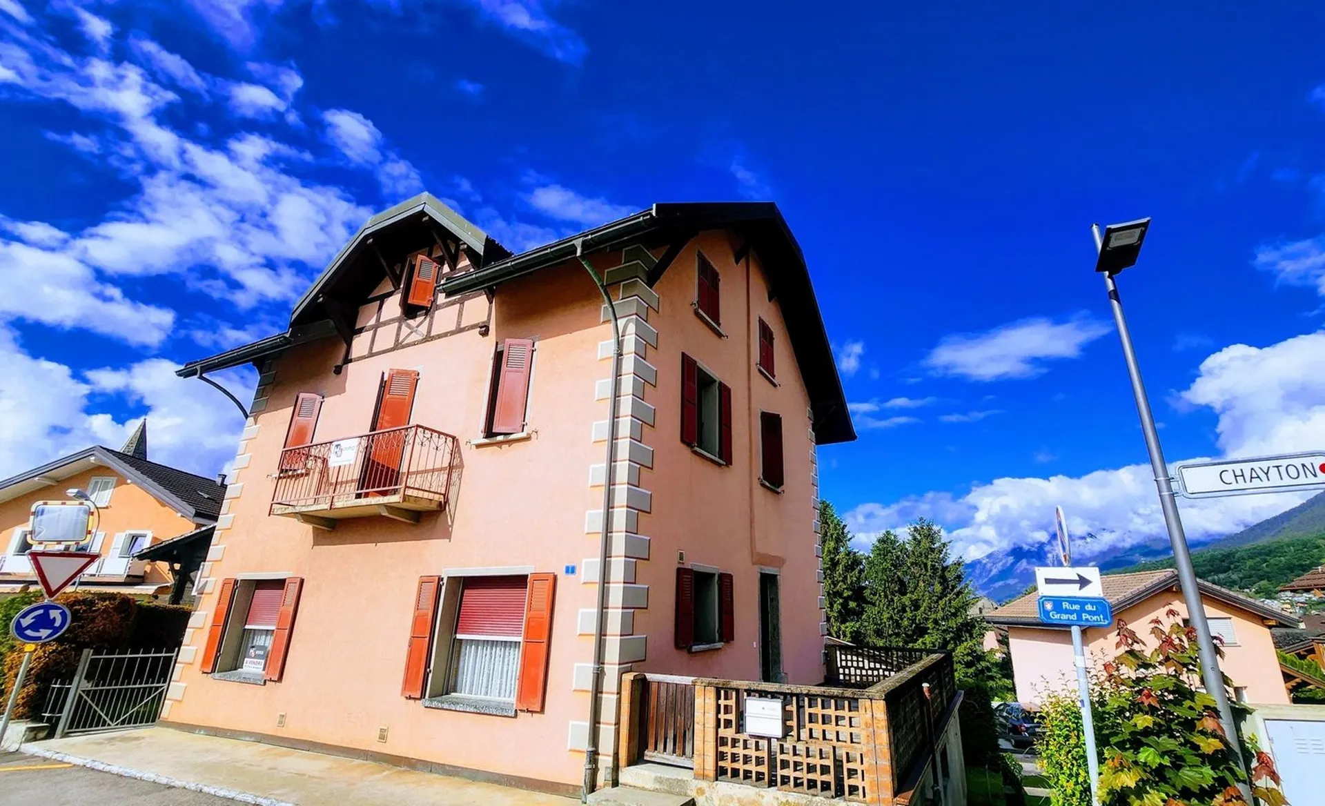 Maison villageoise à Grimisuat avec possibilité de faire deux ou trois appatements