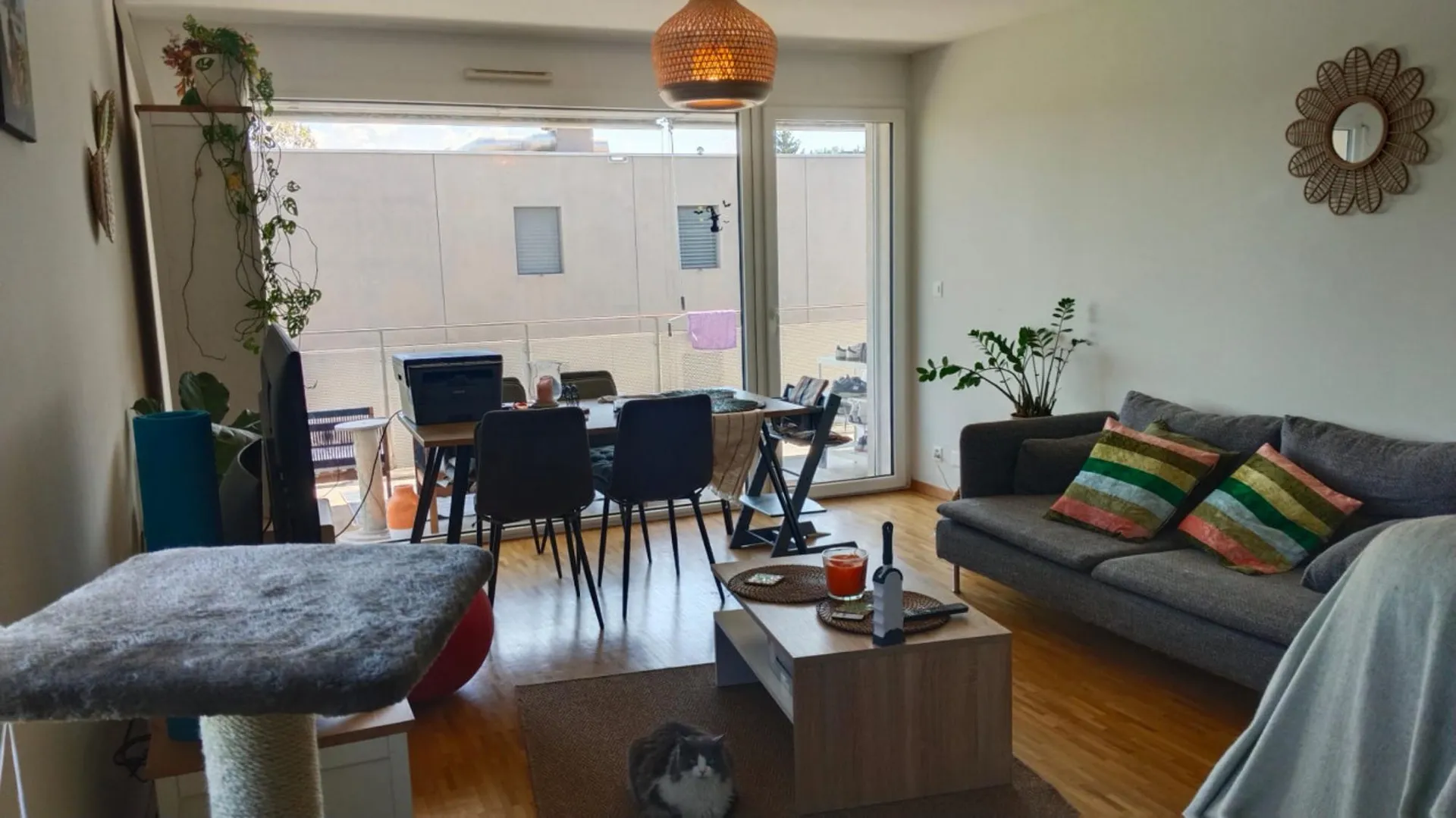 Joli 4 pièces avec grand balcon idéalement situé dans la région de Cointrin GE