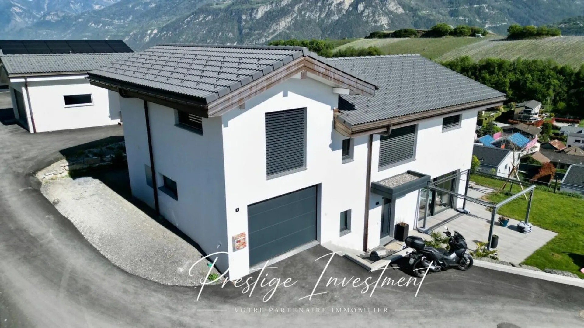 VILLA FAMILIALE FONCTIONELLE DE 6.5 PCS, GRIMISUAT