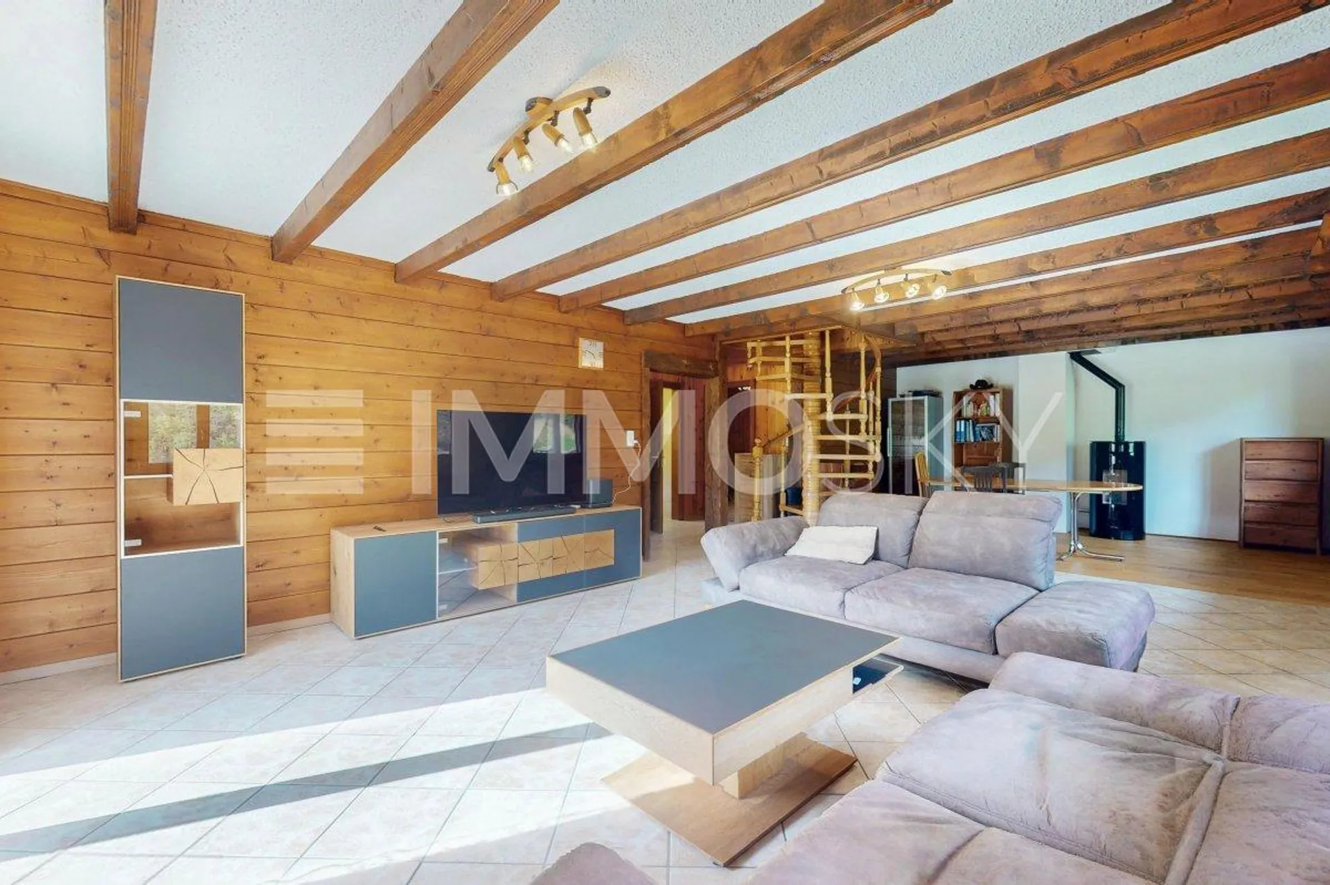 Magnifique chalet de 7 pièces à Troistorrents