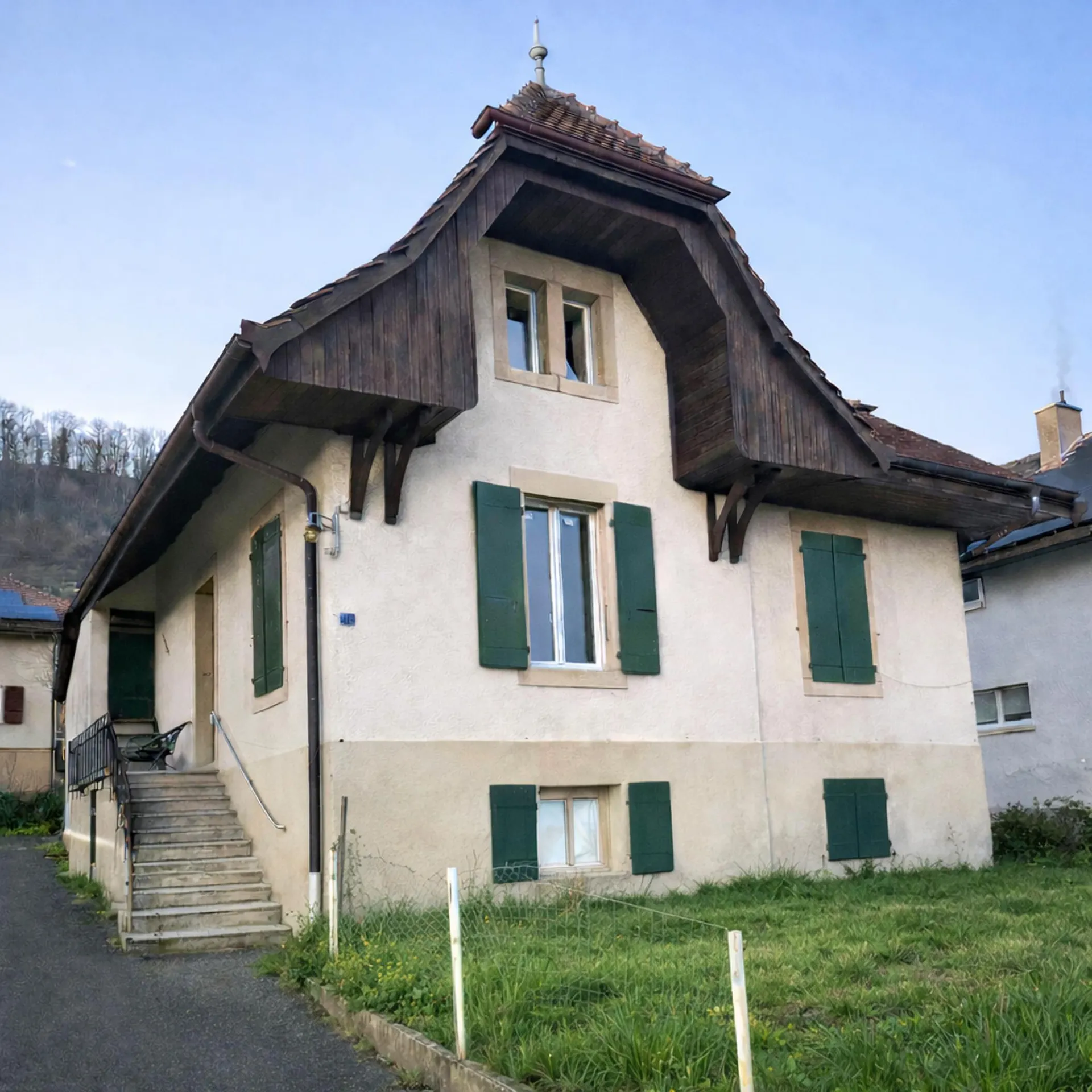 Charmante maison individuelle à rénover - Beau potentiel