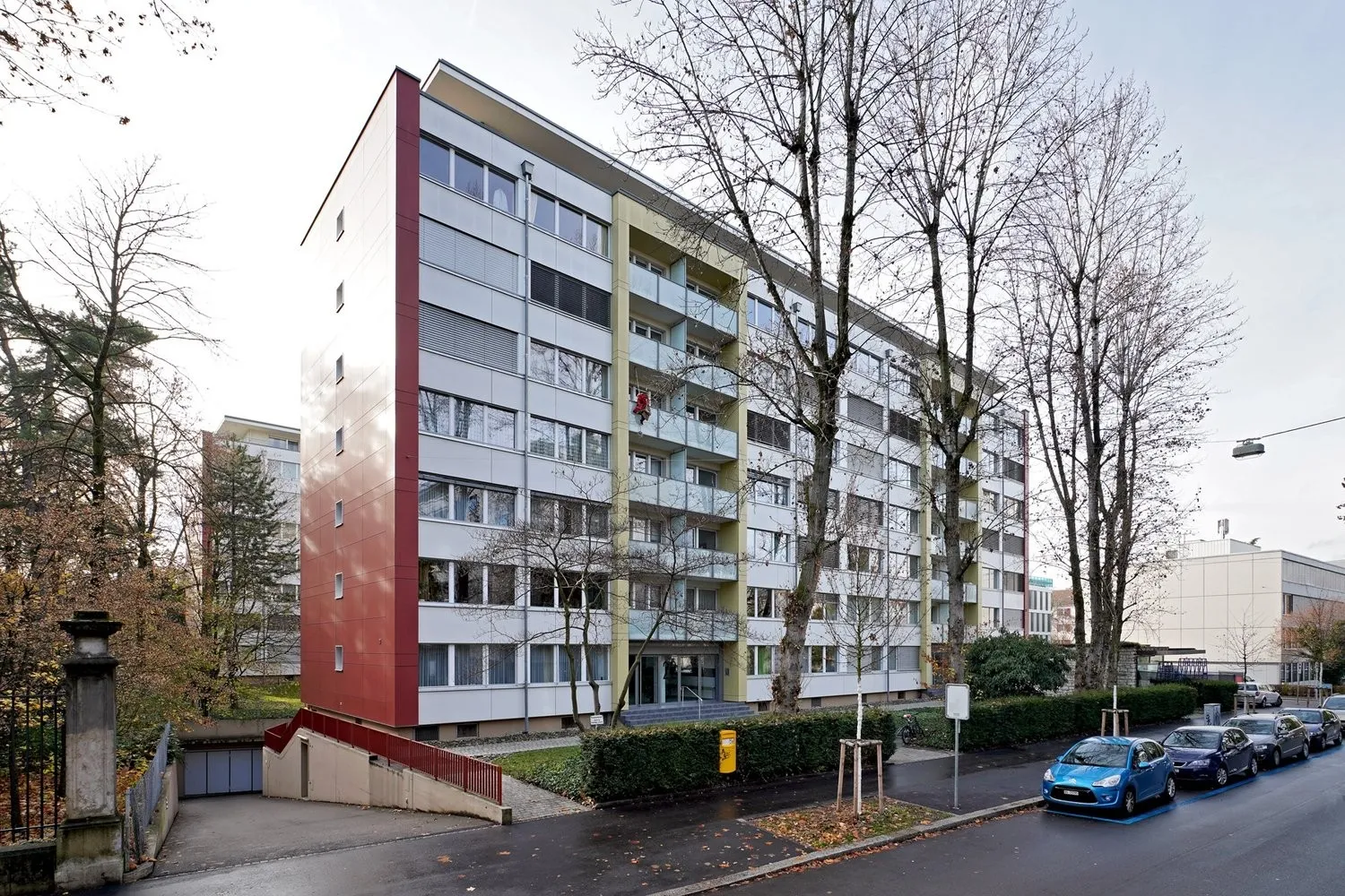 Einstellplatz für Kleinwagen nähe Aeschenplatz