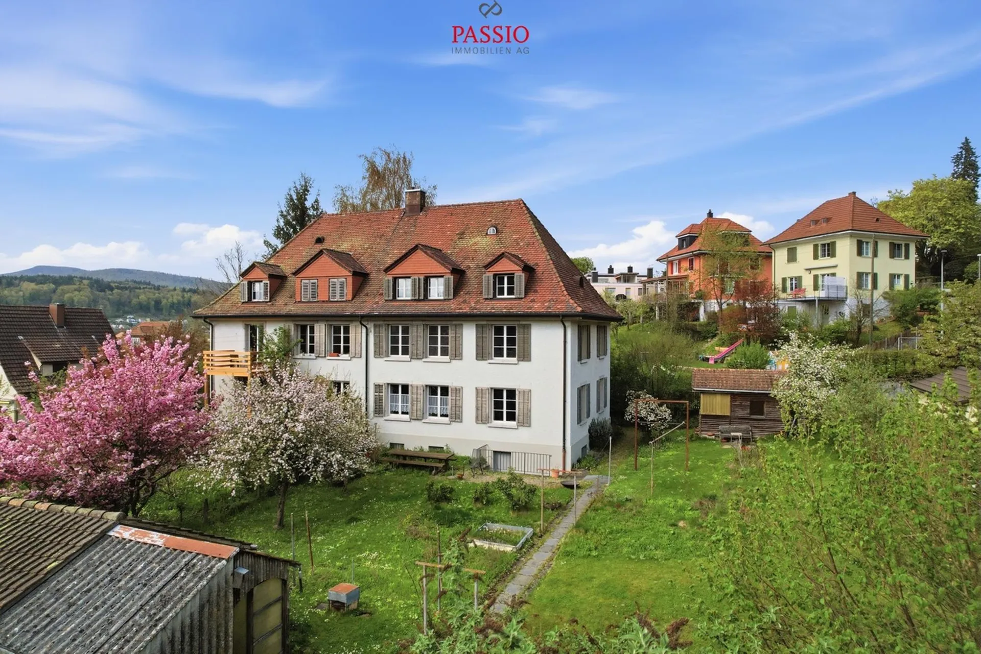 Ein Mehrfamilienhaus mit Geschichte - Ihre Chance zur Neugestaltung