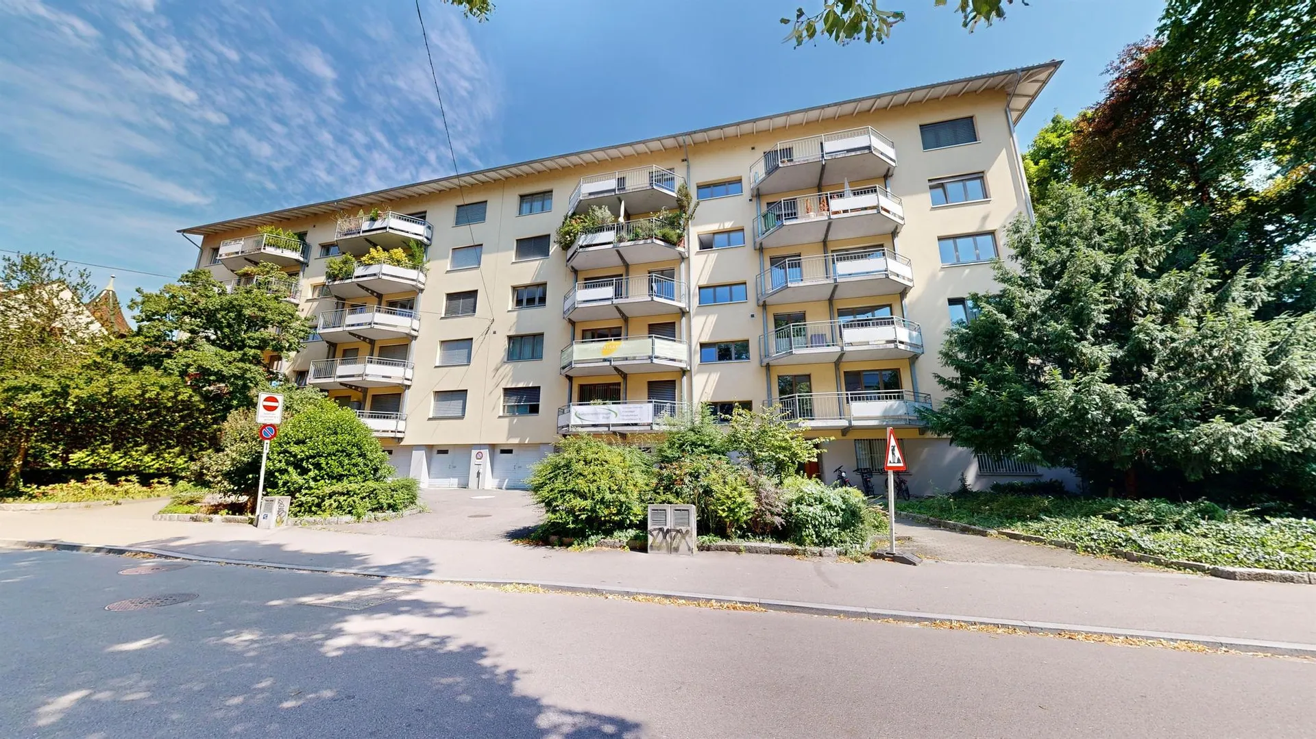 Mit Cheminée & Parkblick