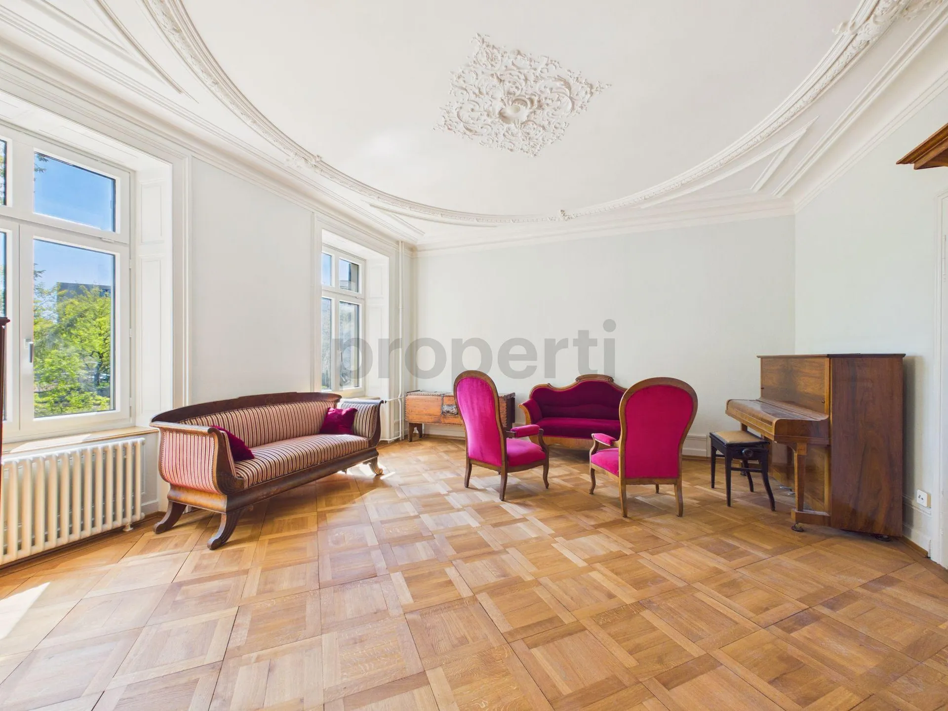 Elegante 6.5-Zimmer-Wohnung mit Balkon, Zürich