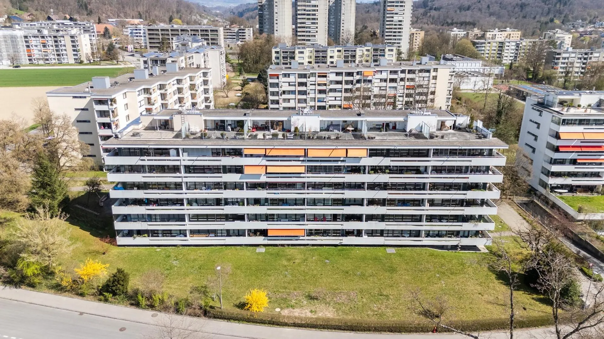 Moderne Wohnung mit Stil und Weitsicht