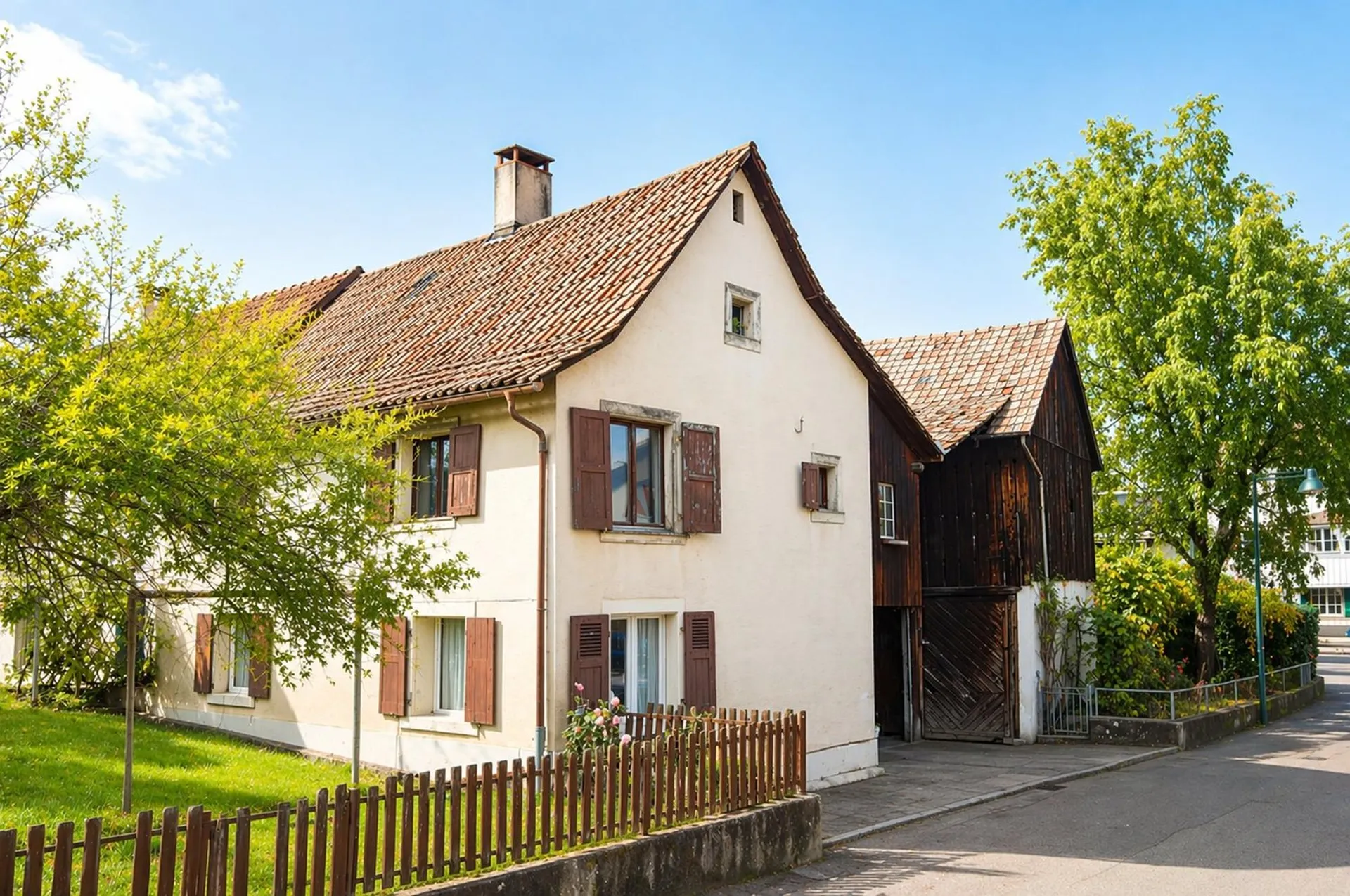 Eigenes Zuhause gestalten: Historisches Haus mit bewilligtem Umbau (Haus A)