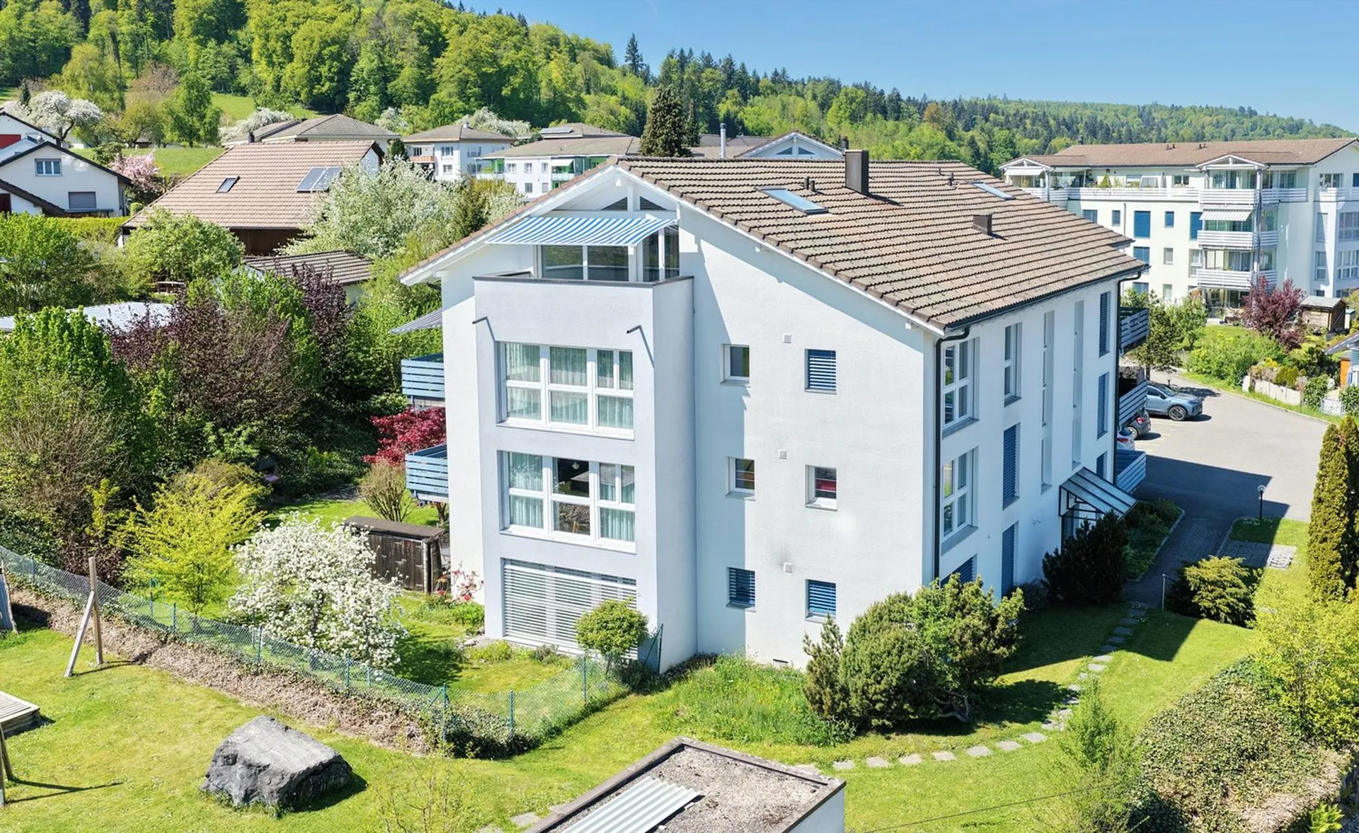 Attraktive 6 ½-Zi.-Maisonette-Wohnung mit 2 Balkonen an ruhiger und sonniger Zentrumslage