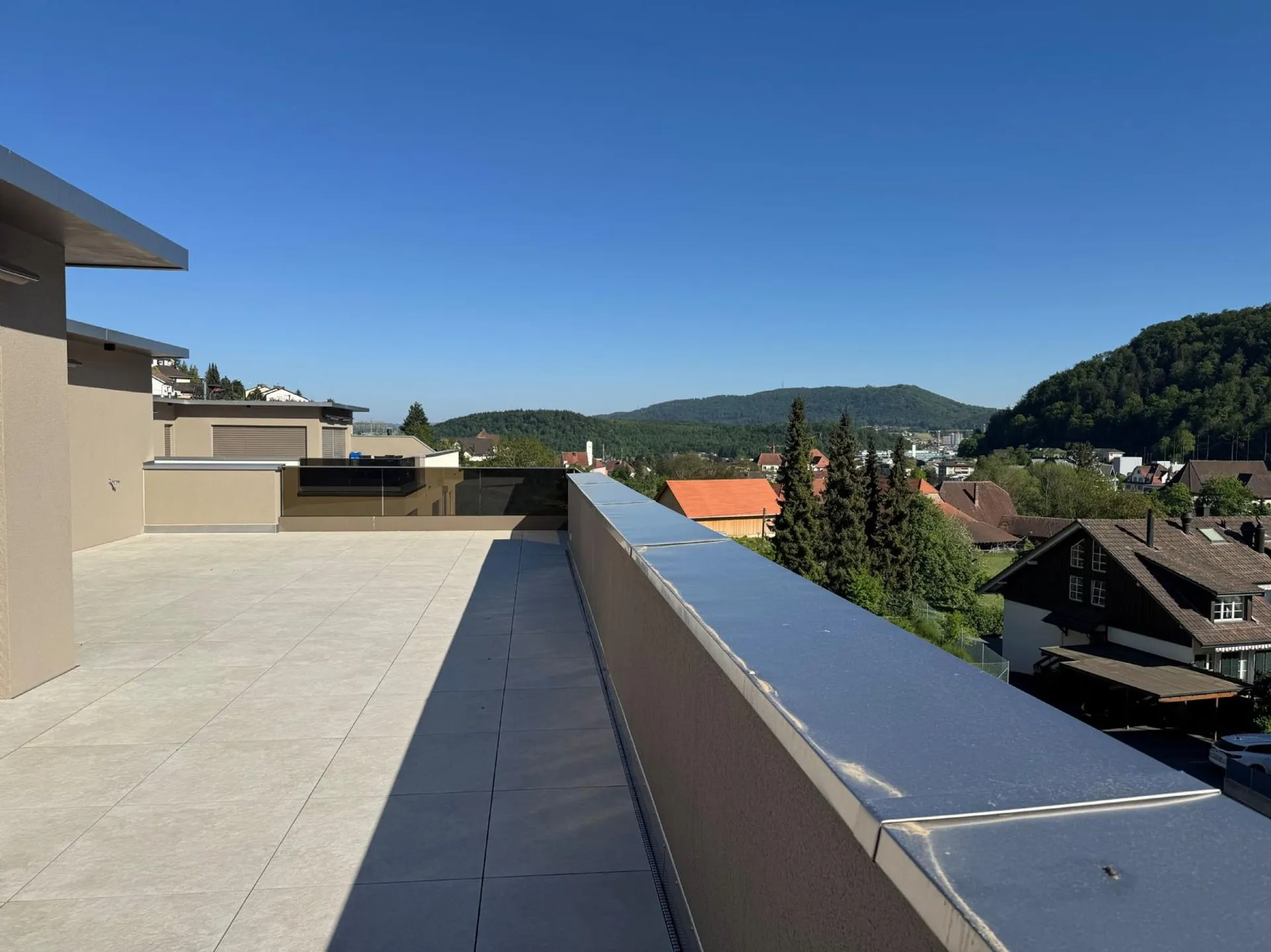 Luxus neu definiert – Attikawohnung mit Grosszügigkeit und Weitblick!