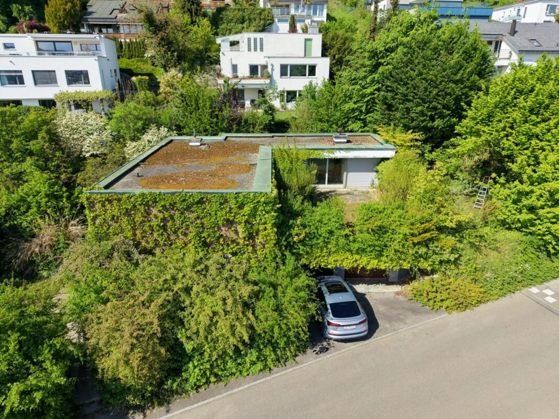 Grosszügiges Einfamilienhaus mit Entwicklungspotenzial