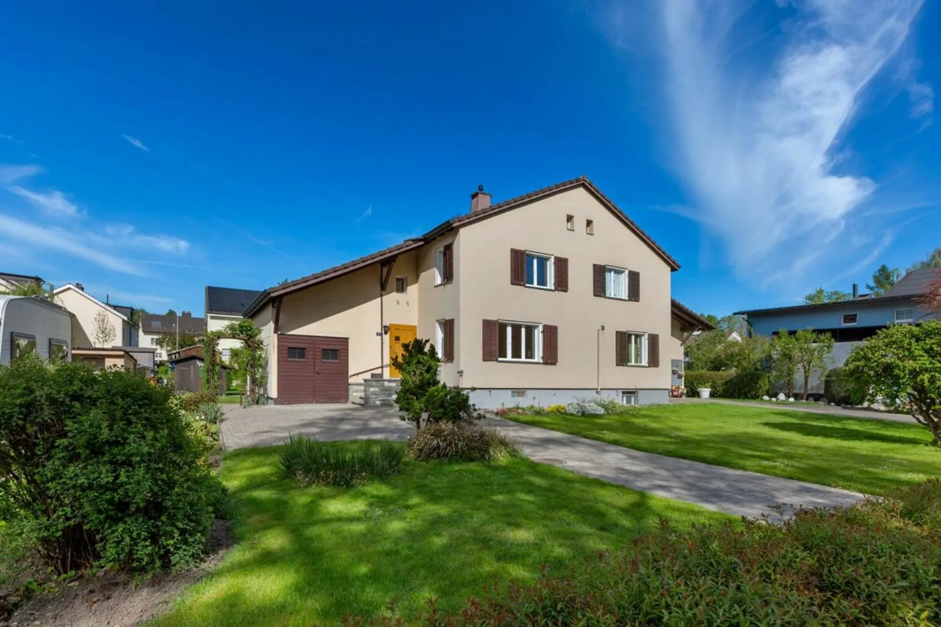 Familienfreundliches 4 ½-Zi.-DEFH mit lauschigem Garten an ruhiger Wohnlage!