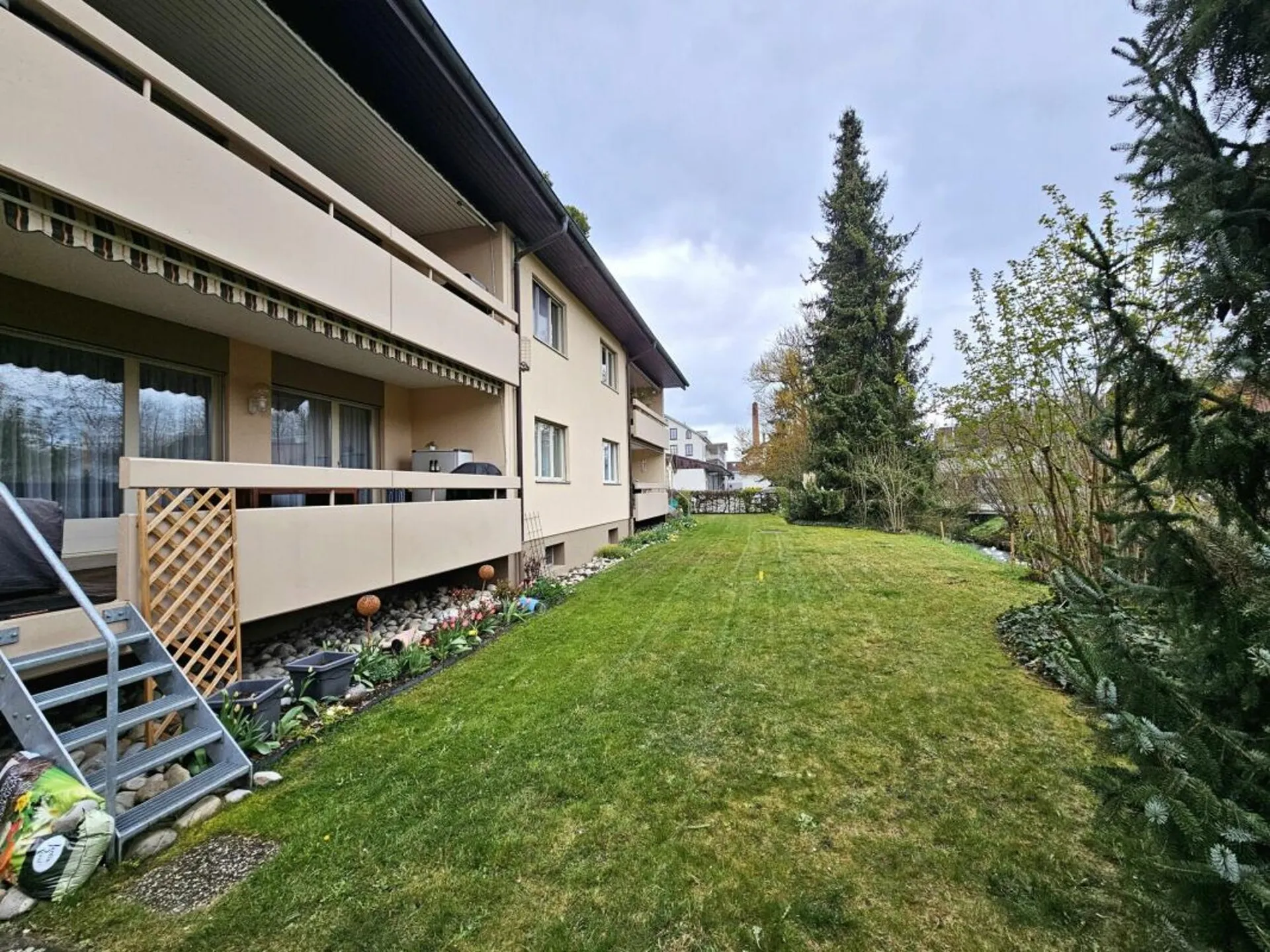 Wohnidylle mit Bachnähe - 4.5-Zimmerwohnung mit Charme