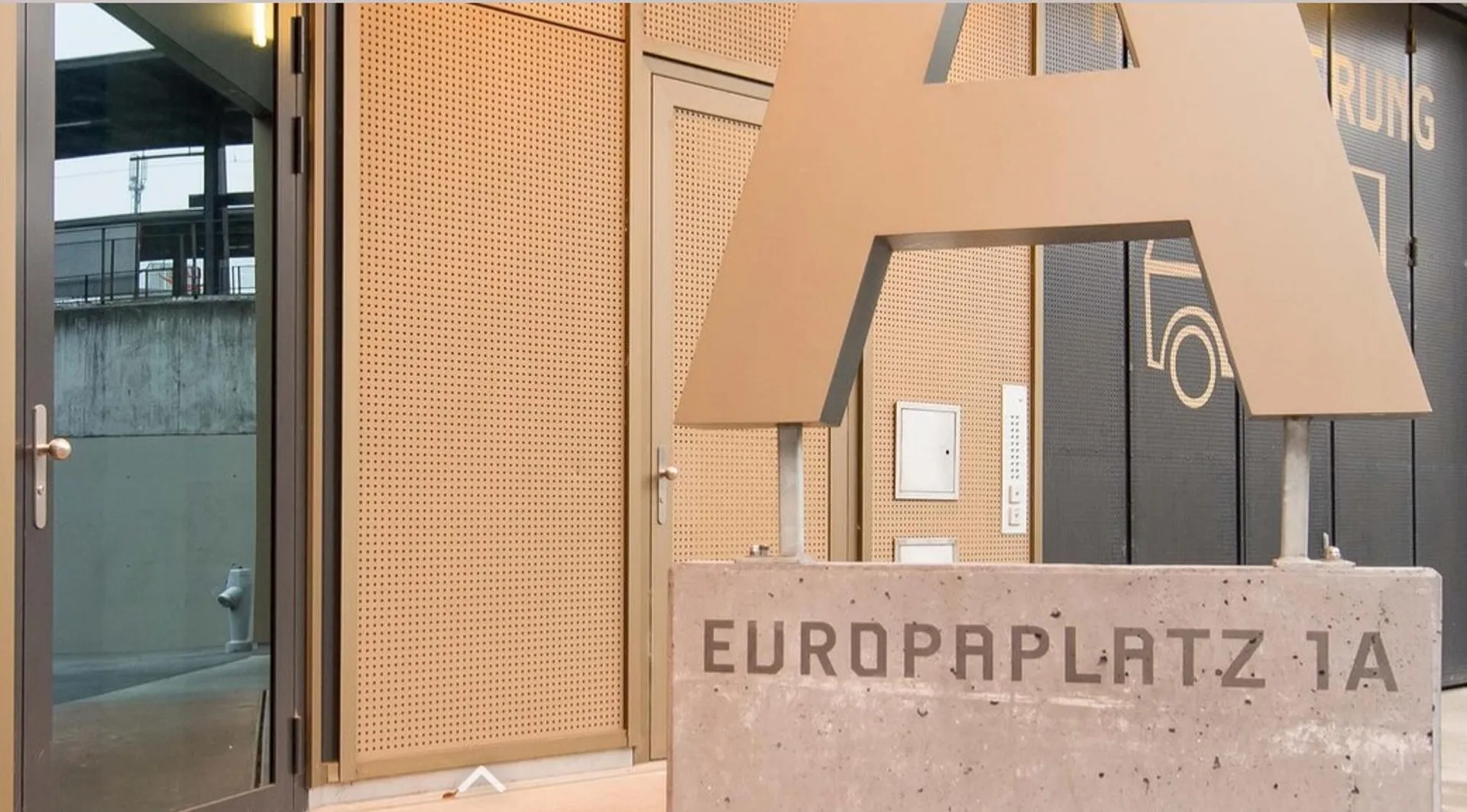 2.5-Zimmer-Duplex-Wohnung mit Terrasse für warme Sommernächte