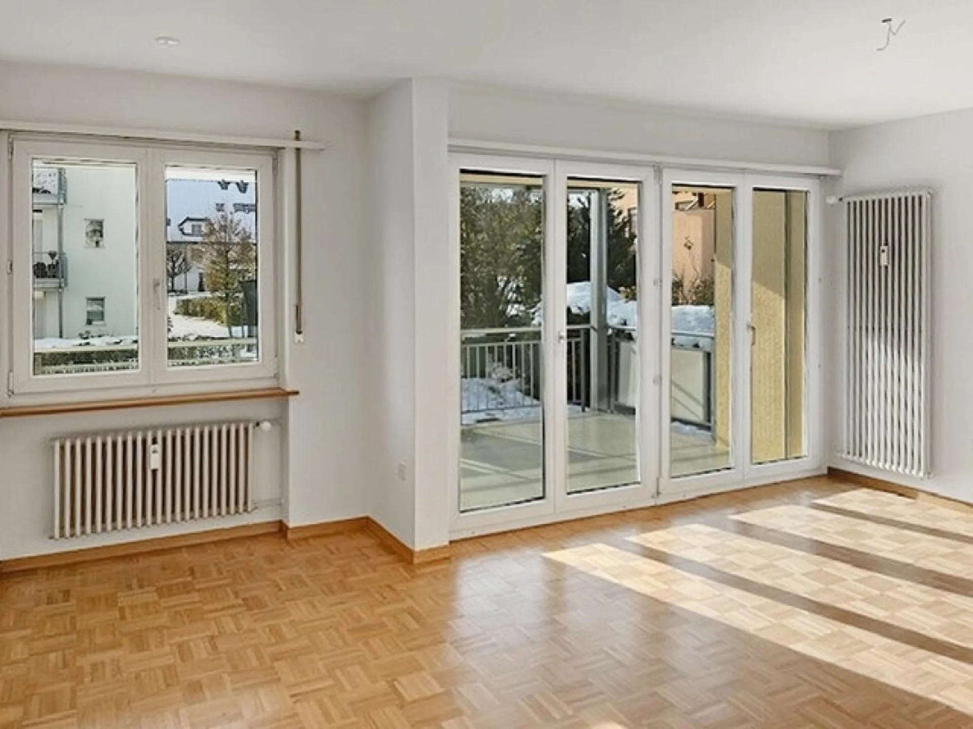 Schöne, helle 4.5 Zimmerwohnung in ruhiger Lage