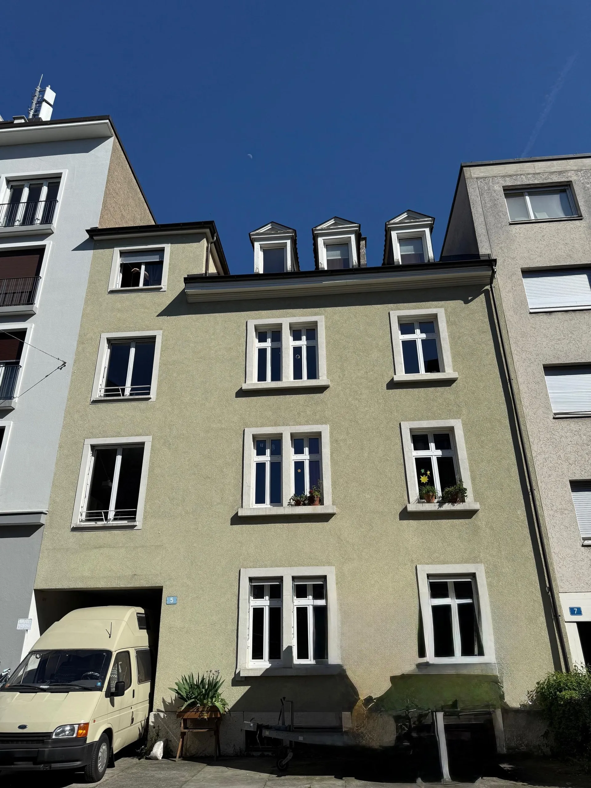 Charmante Altbauwohnung im beliebten Gundeli-Quartier