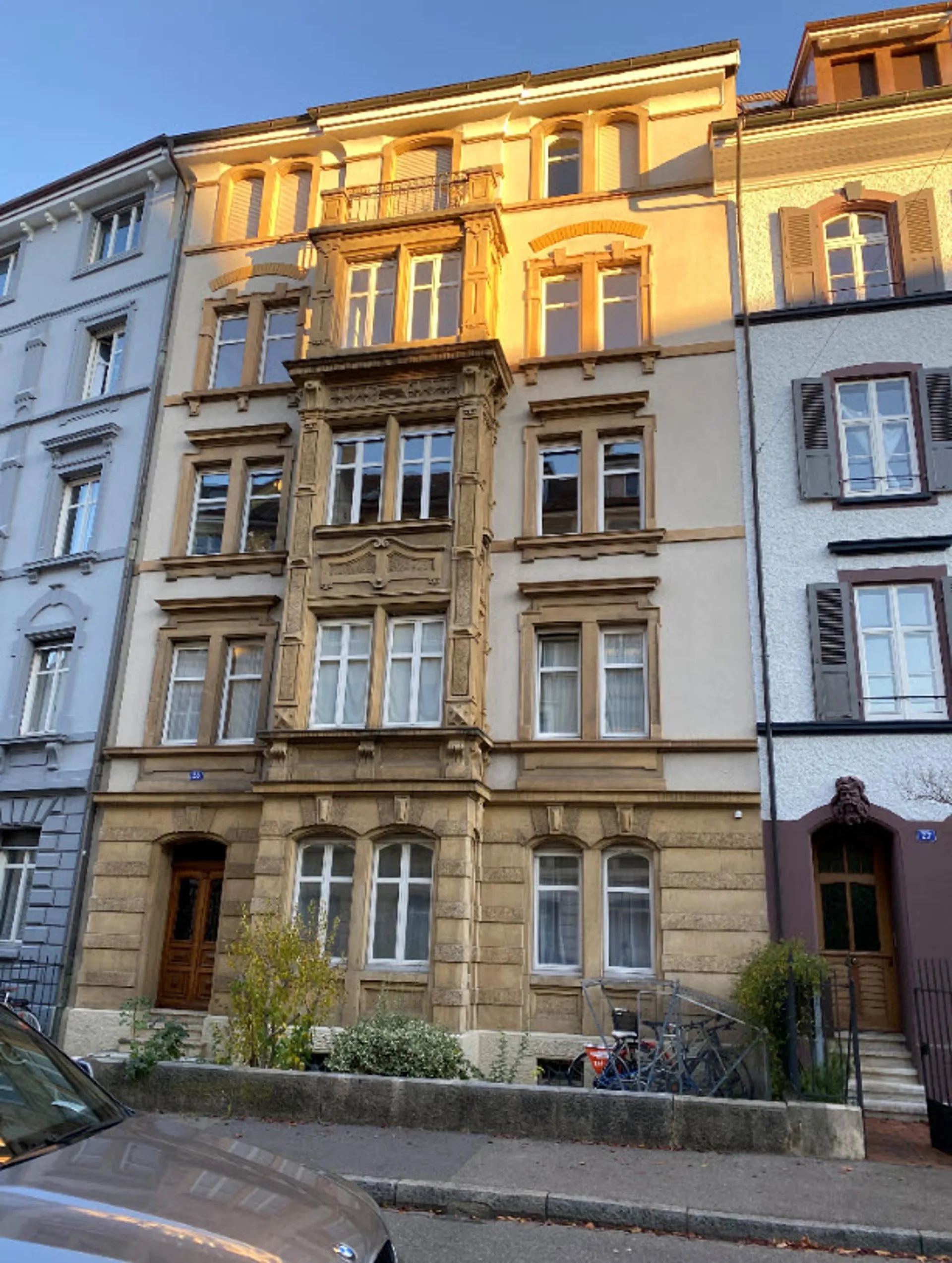 Schöne Altbau-Wohnung an ruhiger Lage im Gundeli