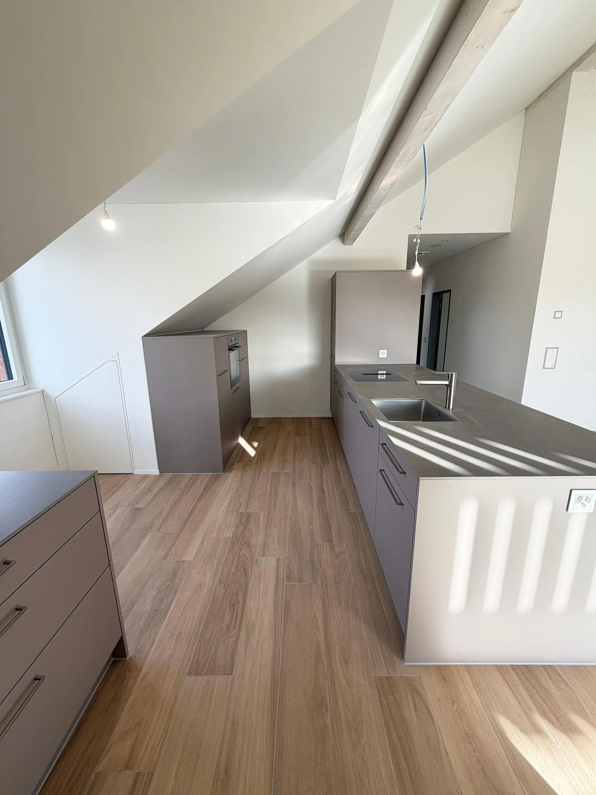 Exklusive 3.5-Zimmer-Dachgeschosswohnung im Neubau – 103 m² mit viel Licht & Charme