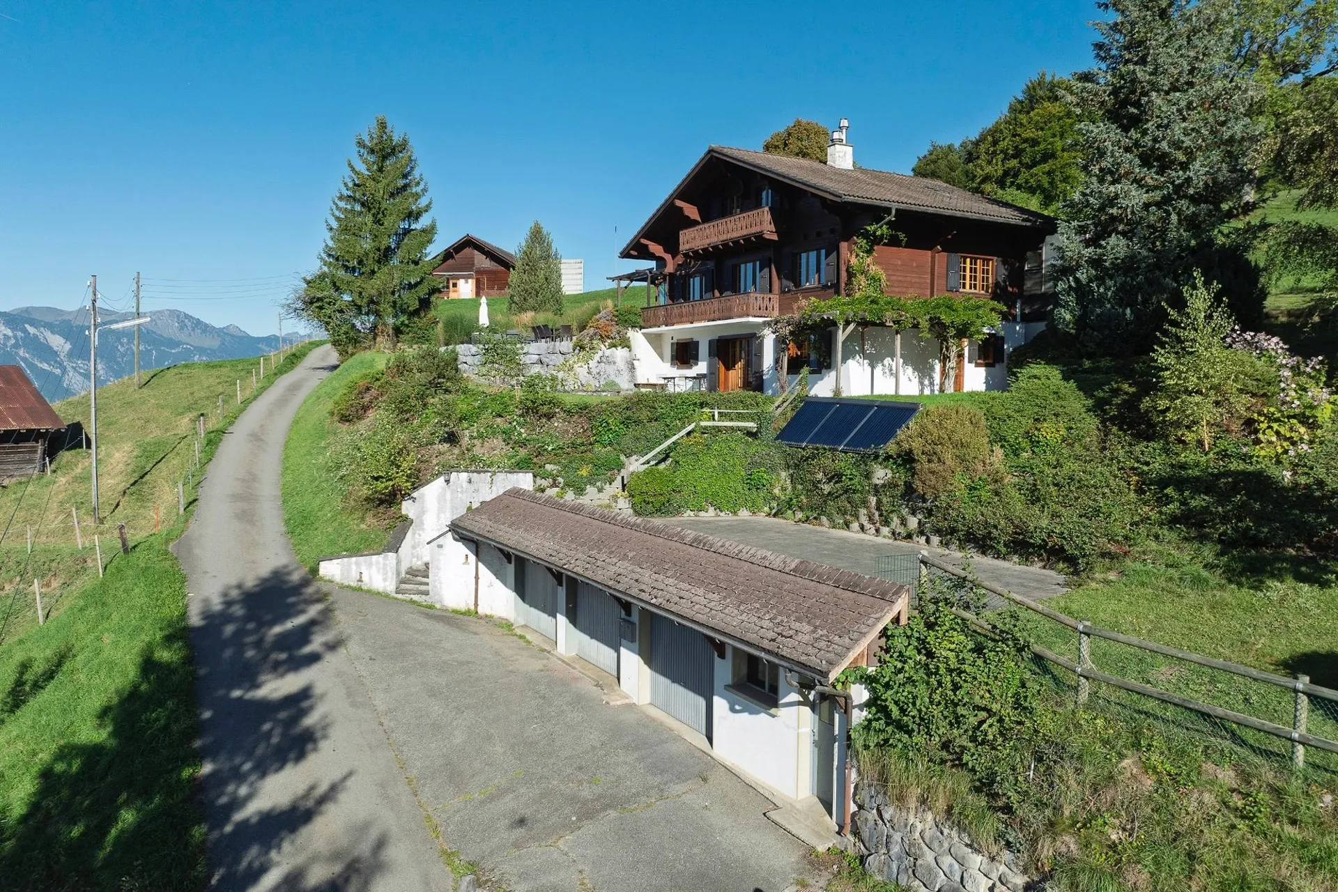Chalet individuel de 7.5 pièces à 3 min. en voiture de Gryon/Barboleuse