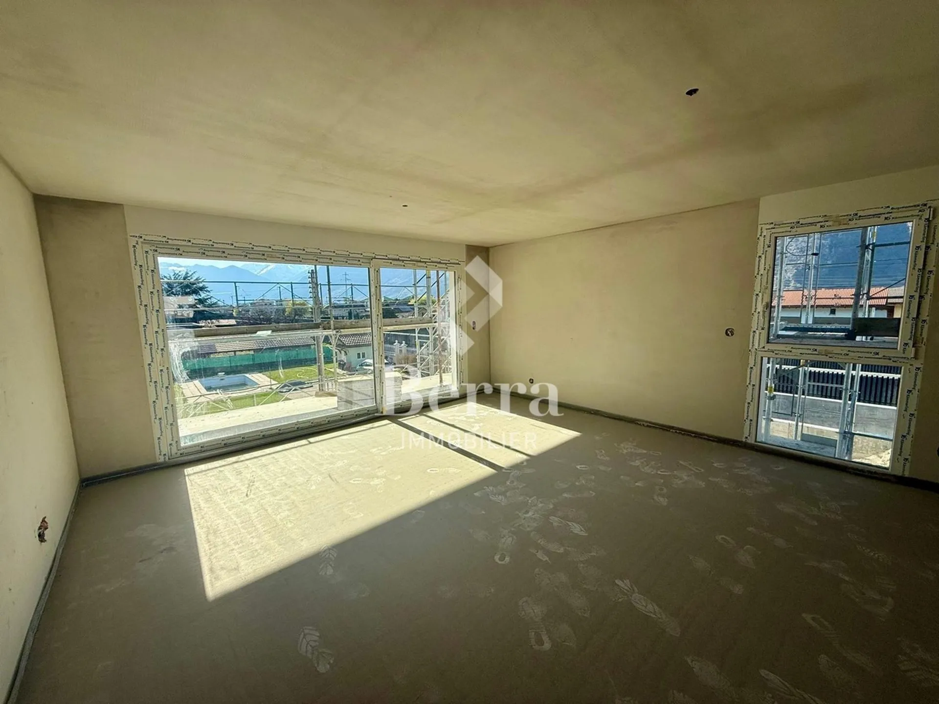 Vaste appartement dans nouveau lotissement, équipement supérieur