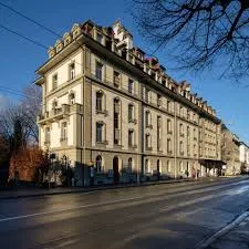 Charmante 1.5-Zimmer-Dachwohnung an der Länggassstrasse in Bern