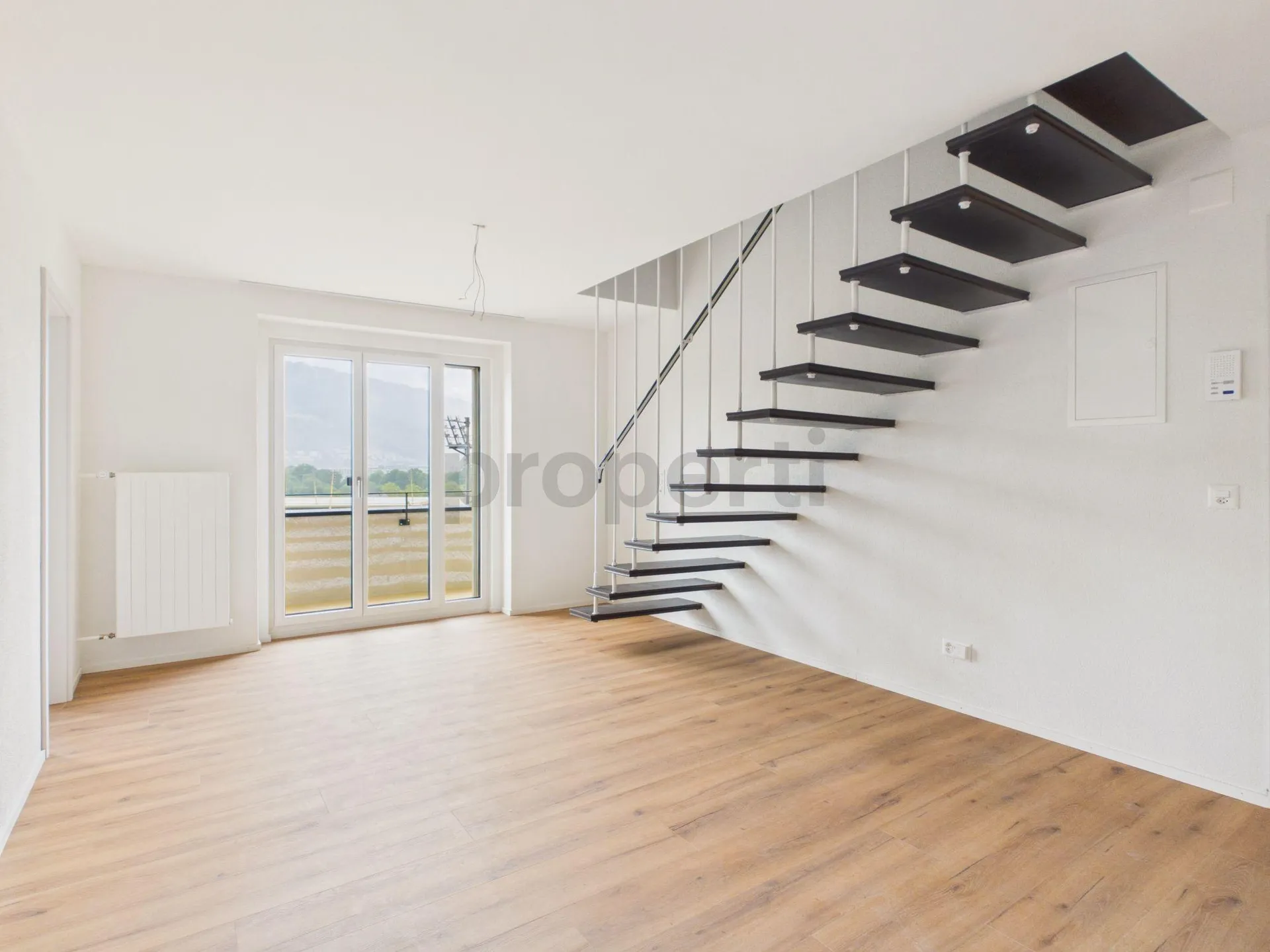 Exklusive 6.5-Zimmer-Wohnung nach Sanierung mit Pilatusblick