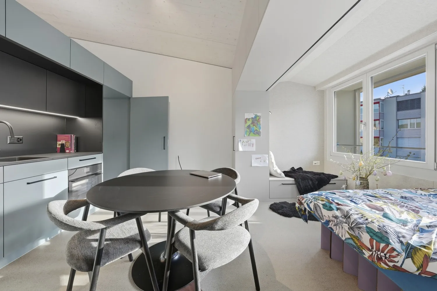 Möbliertes Design-Studio mit Sauna, Gästezimmer & Mobility-Auto