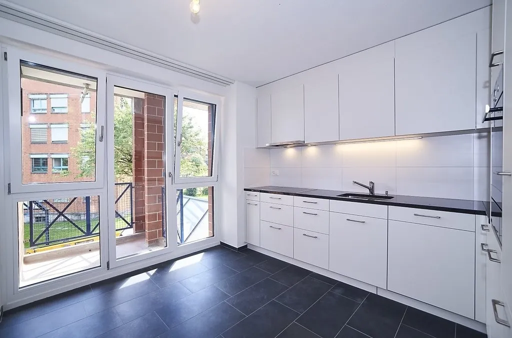 Wohnung im Grünen mit Sitzplatz