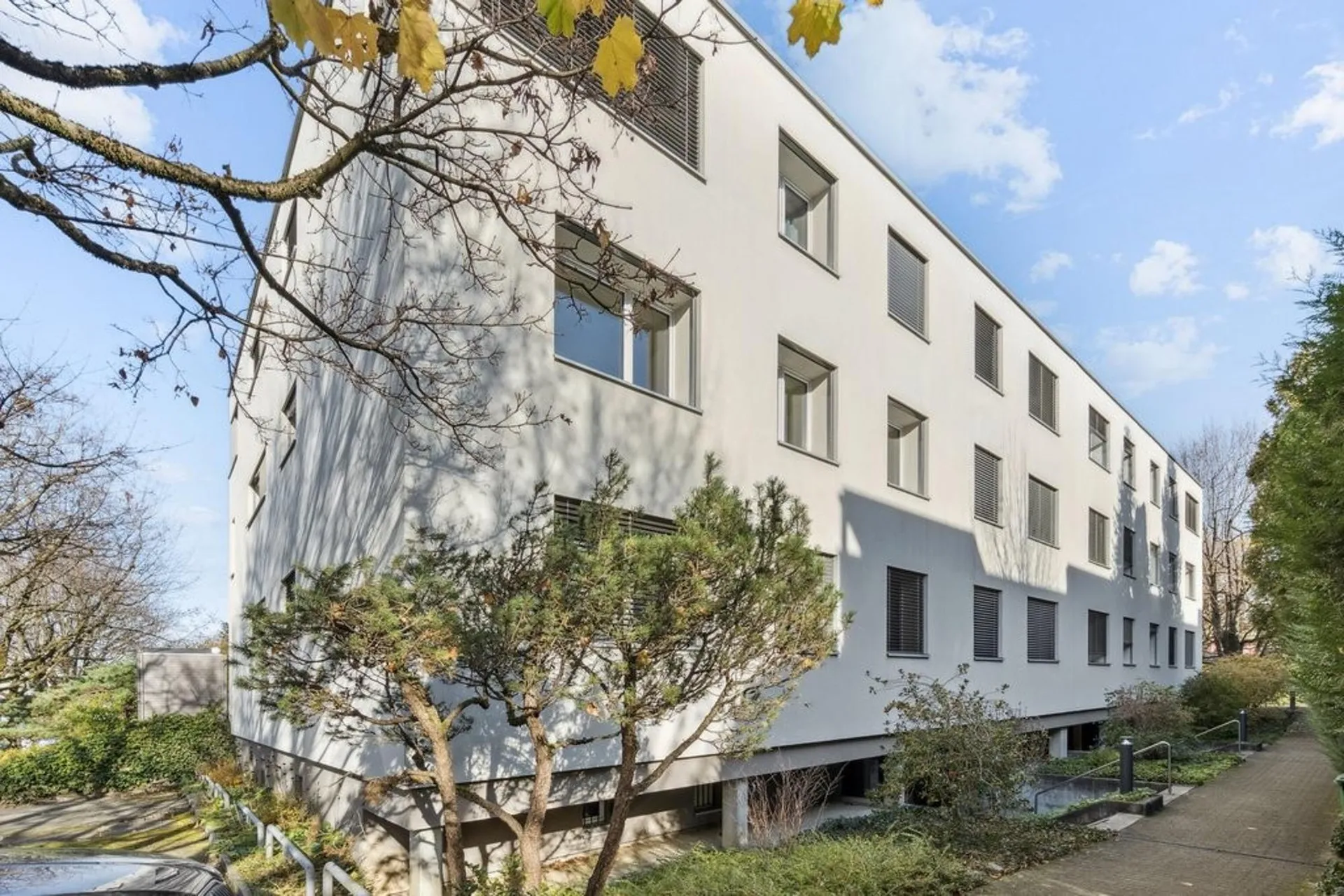 Schöne 4.5 Zimmerwohnung mit grossem Balkon in Allschwil