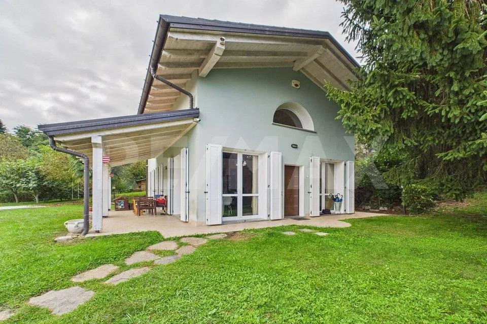 CADEGLIANO-VICONAGO (VA) - Casa moderna, tranquilla e panoramica, c...