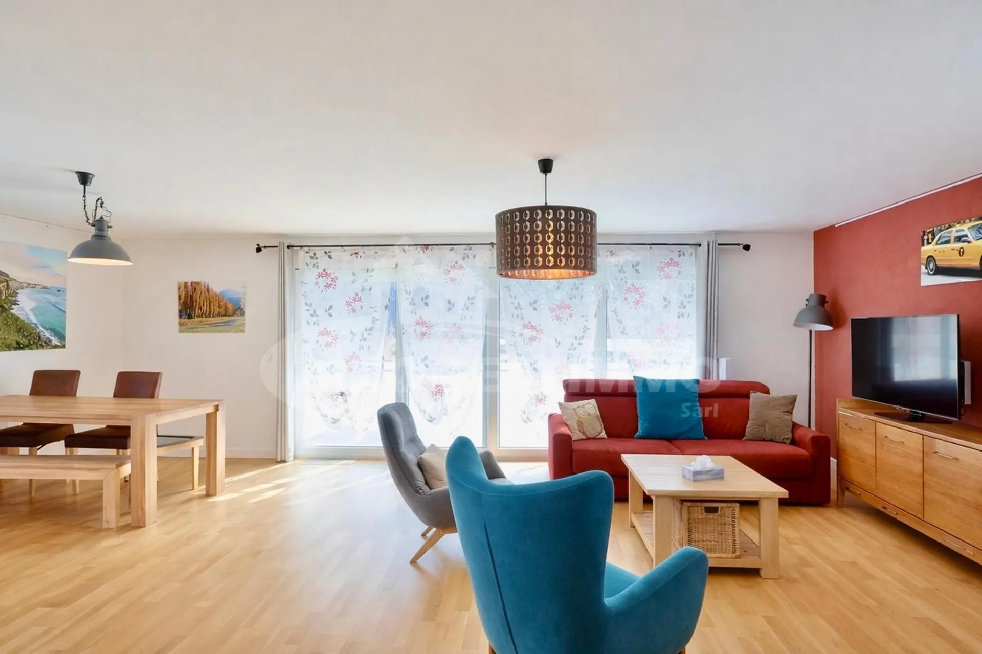 EXCEPTIONNEL APPARTEMENT 4.5 PIÈCES DANS UN ENVIRONNEMENT PAISIBLE