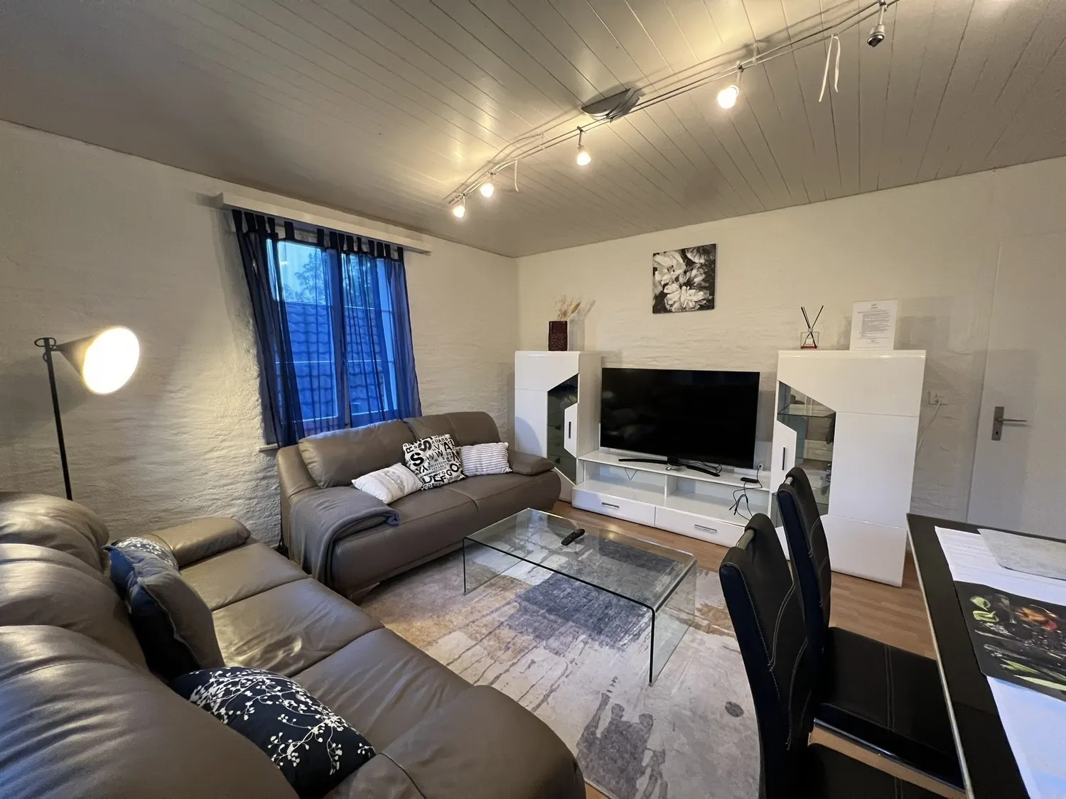 🏡 Beautiful 4.5-Zimmer Apartment in Langnau am Albis – Fully Furnished | Ideal for Families or Groups