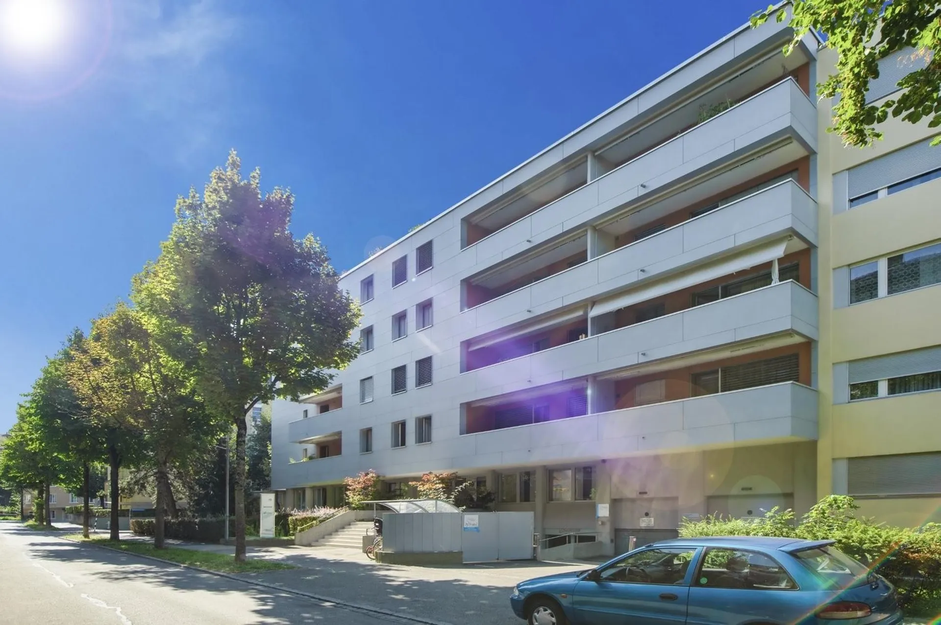 Zentral gelegene & moderne 3.5 ZW à 70 m² im 1. OG