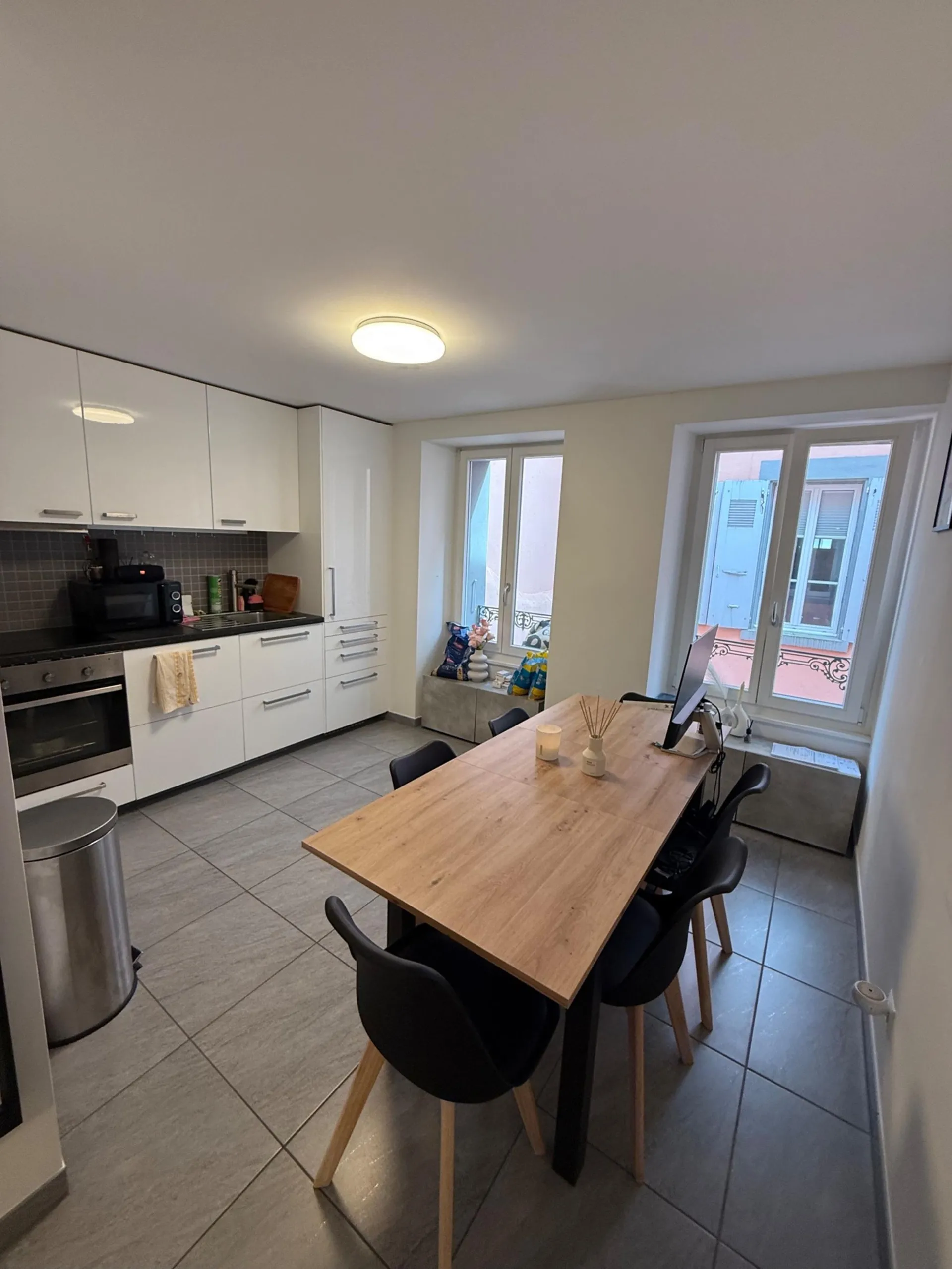 Vevey - rue d'Italie 41 - appartement de 2.5 pièces au 3ème étage