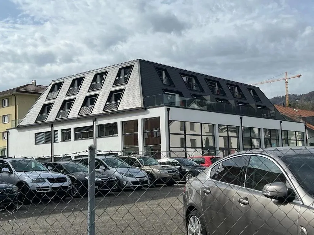 Duplex commercial neuf et aménagé