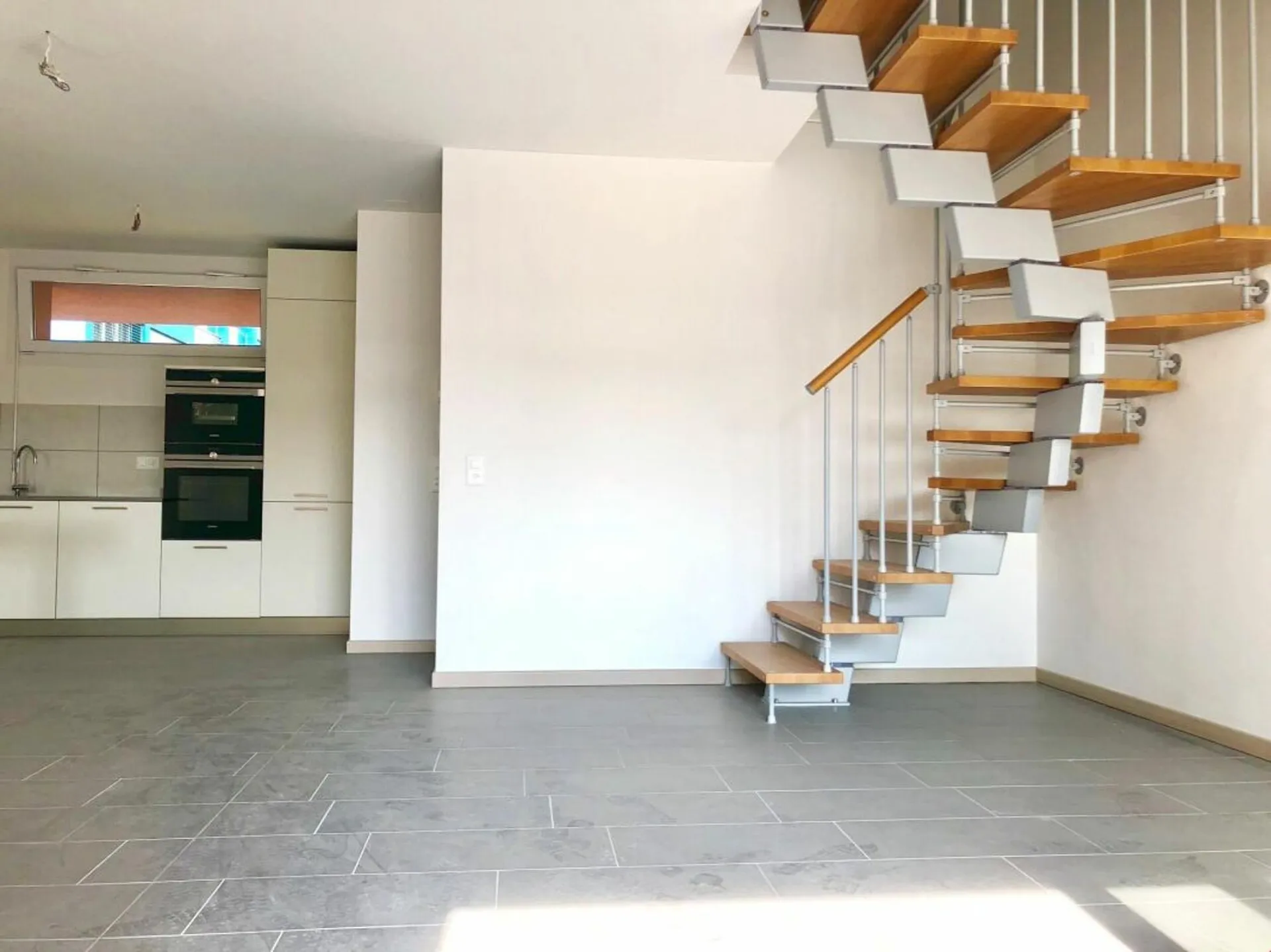 Nuovi duplex con posto auto, 1 mese gratis!