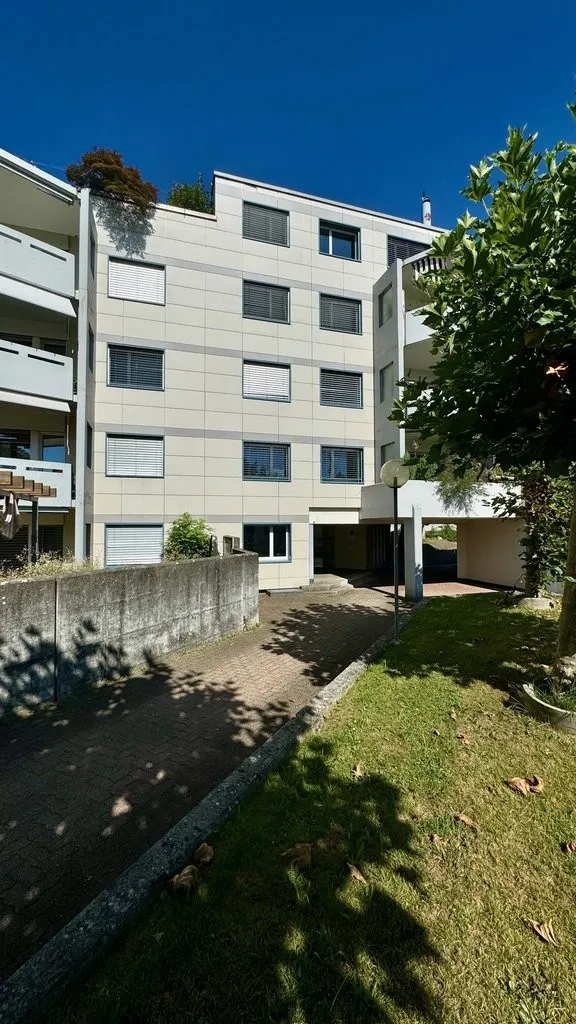 Tiefgaragenparkplatz zu vermieten