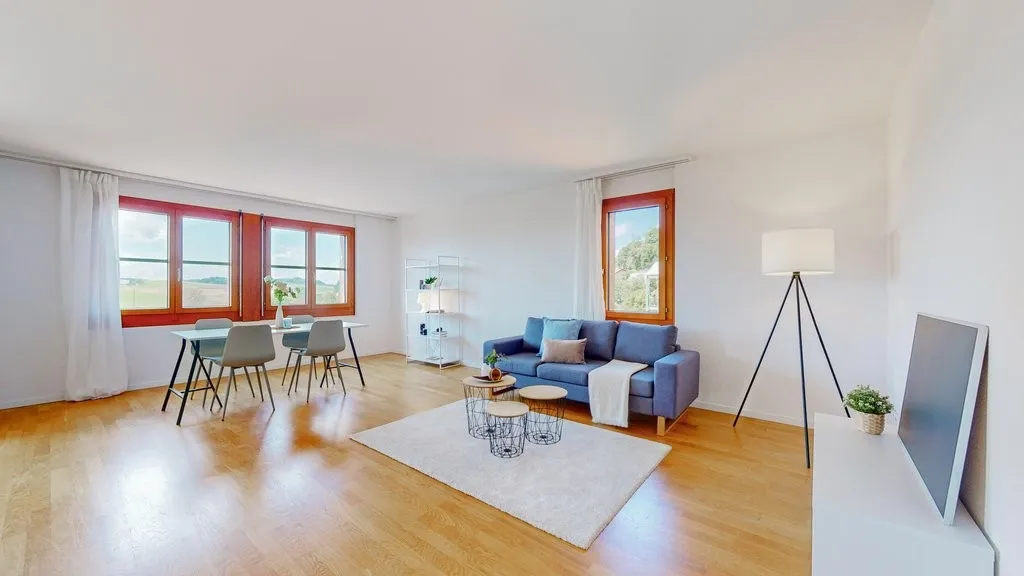 Grosszügige 5.5-Zimmerwohnung mit schöner Aussicht!