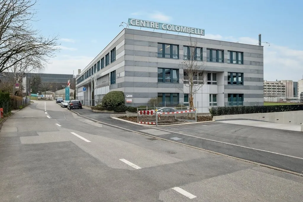 Bureaux à louer - env. 66 m2 à proximité de l'aéroport