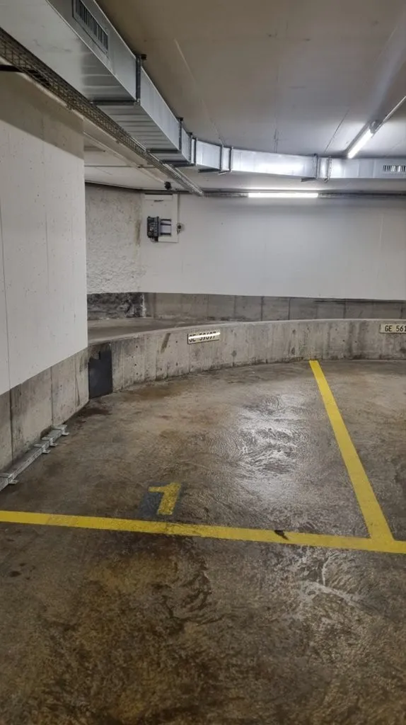 Place de parking au centre-ville de Genève
