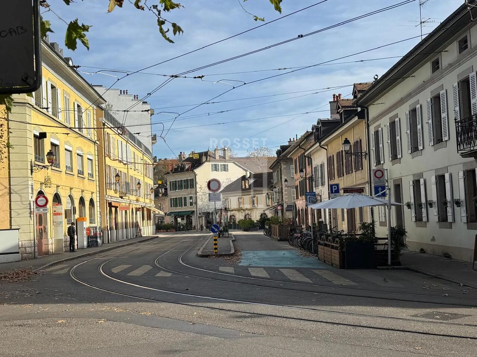 Belle arcade d'env. 80m²