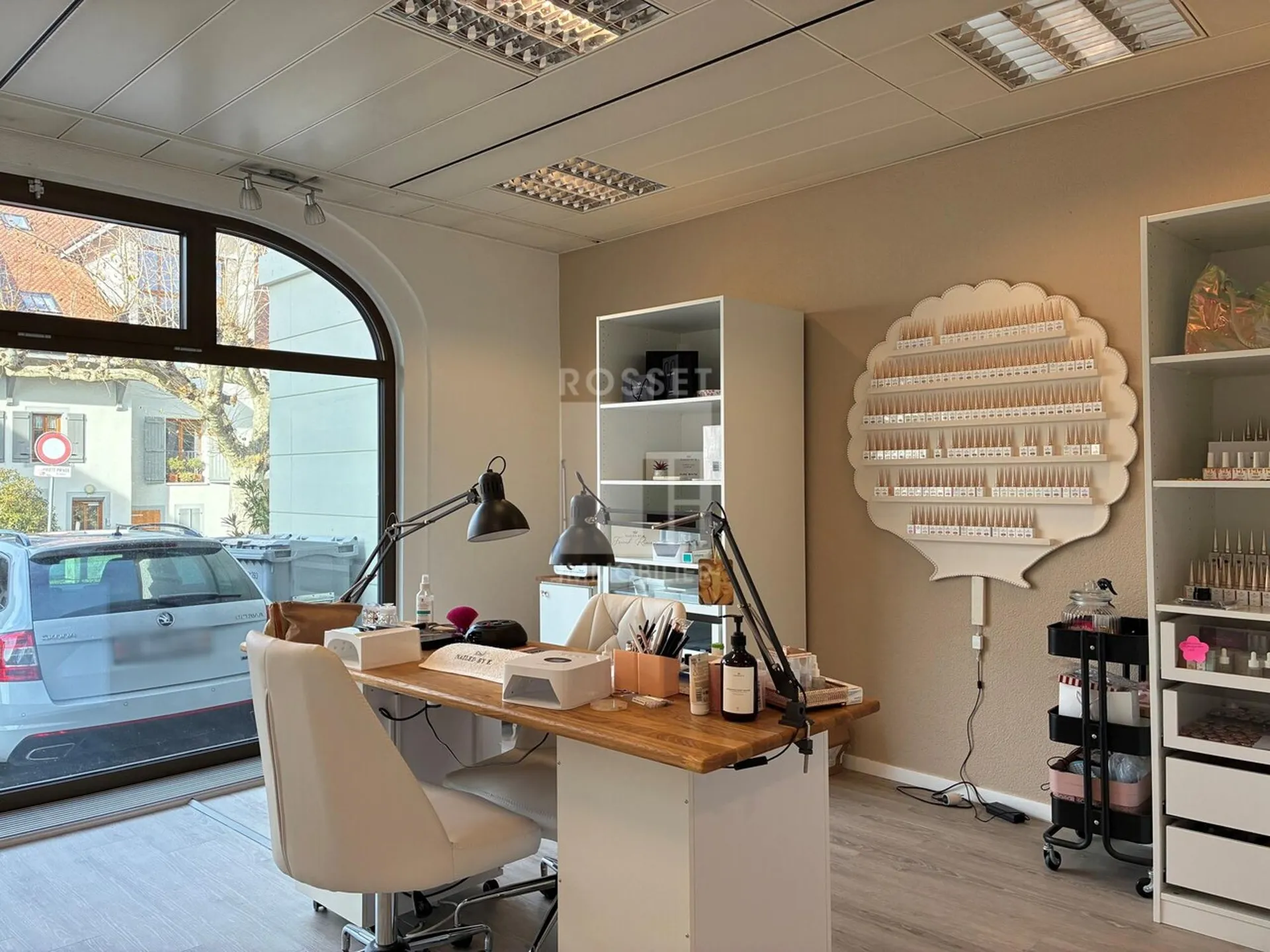 Arcade d'env. 74m²au rez-de-chaussée