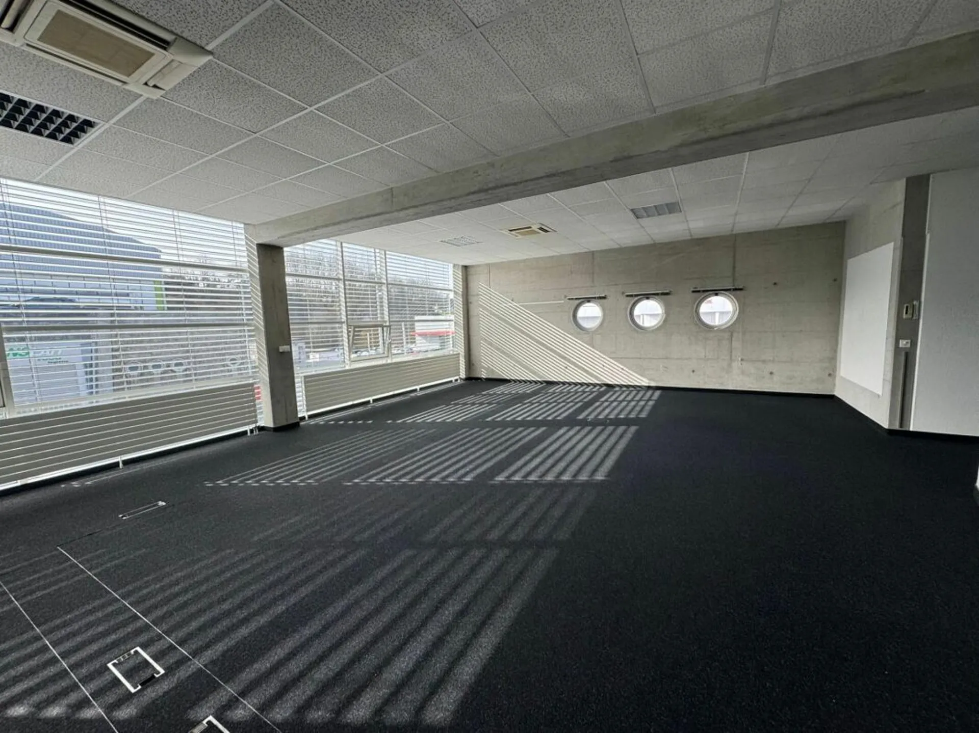 A LOUER ! Bureau en colocation