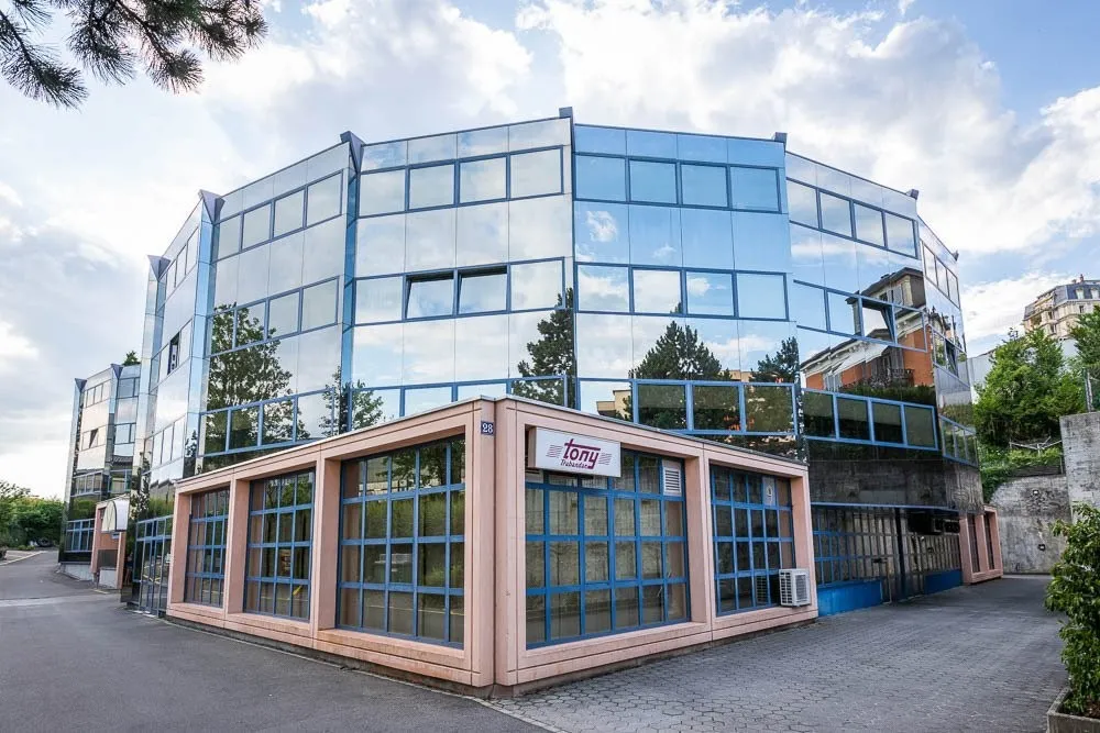 Situation optimale - Bureau Plug-and-Play de 190m2