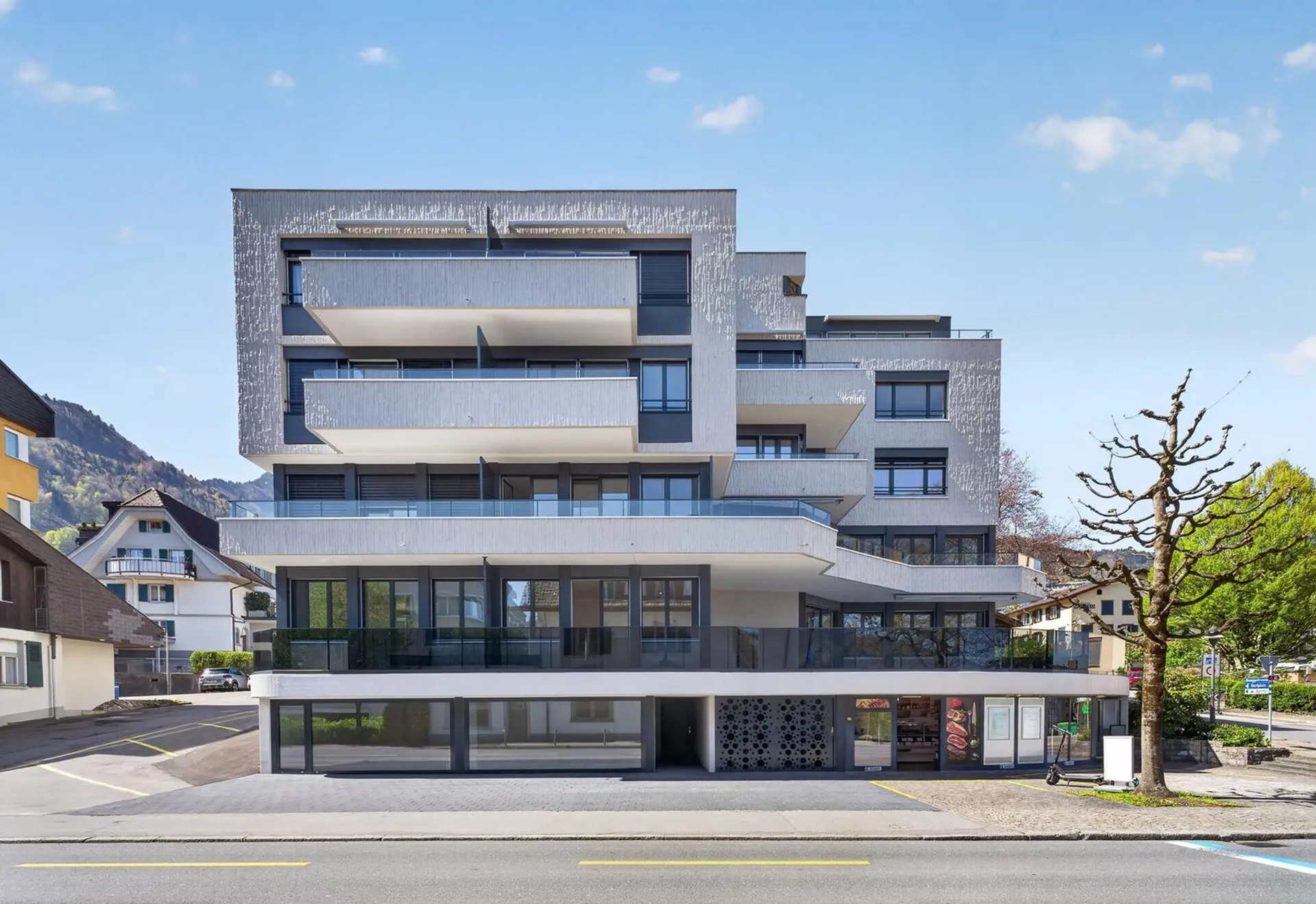 Moderne 1.5-Zimmer-Wohnung mit Balkon in Hergiswil