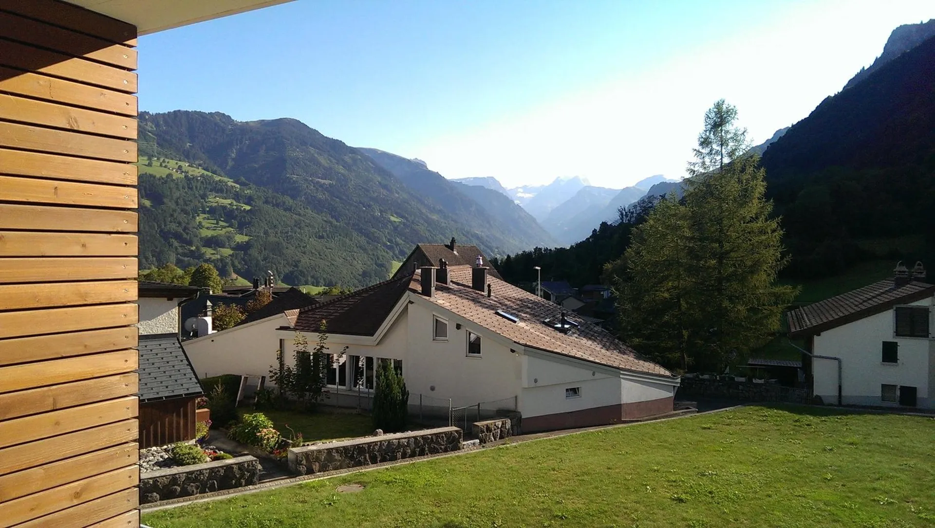 Ruhe, Sonne & Aussicht – charmante 3.5-Zimmer-Wohnung in Schwändi