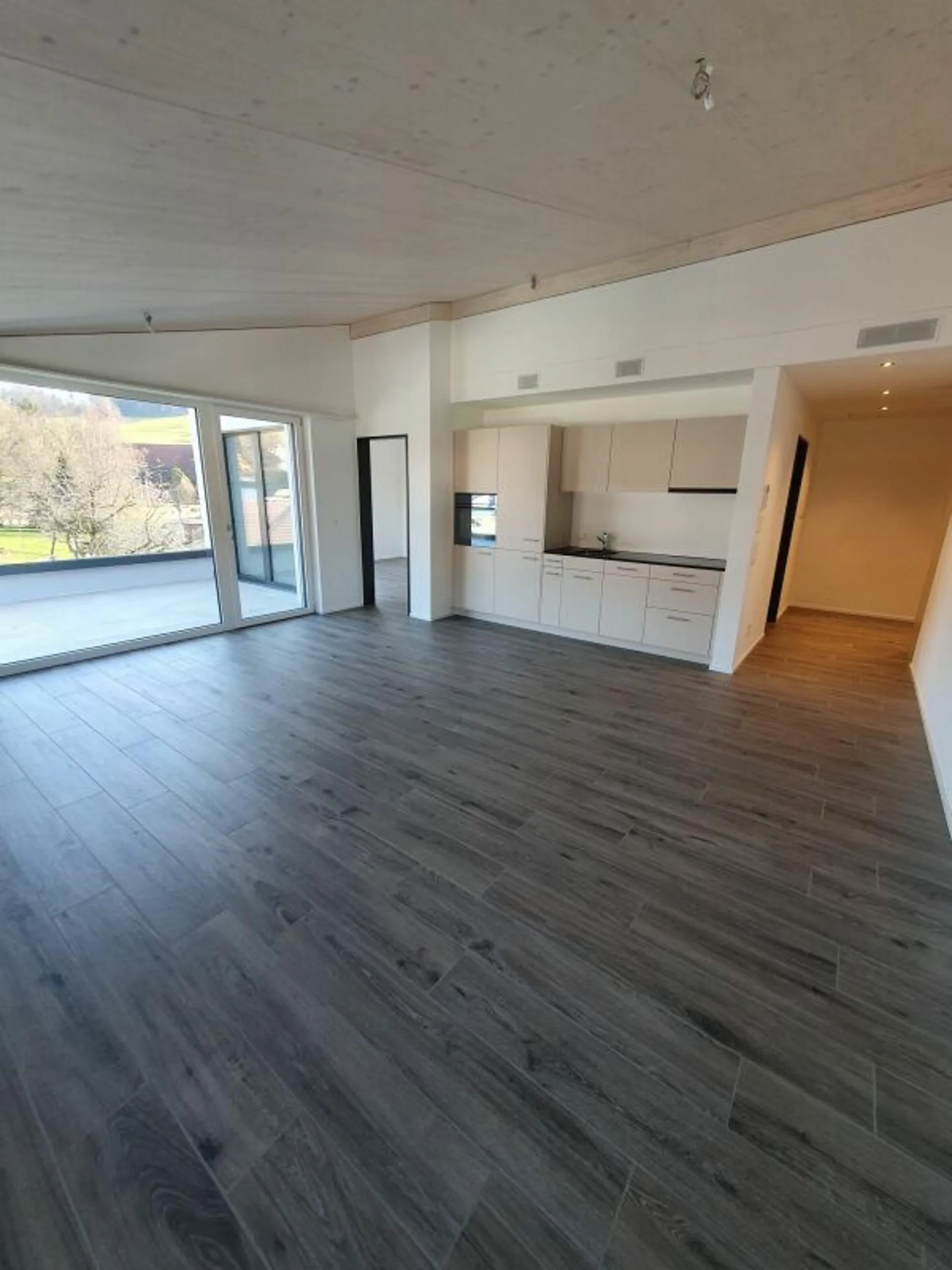 Verkauf: 2.5-Zimmer-Eigentumswohnung DG