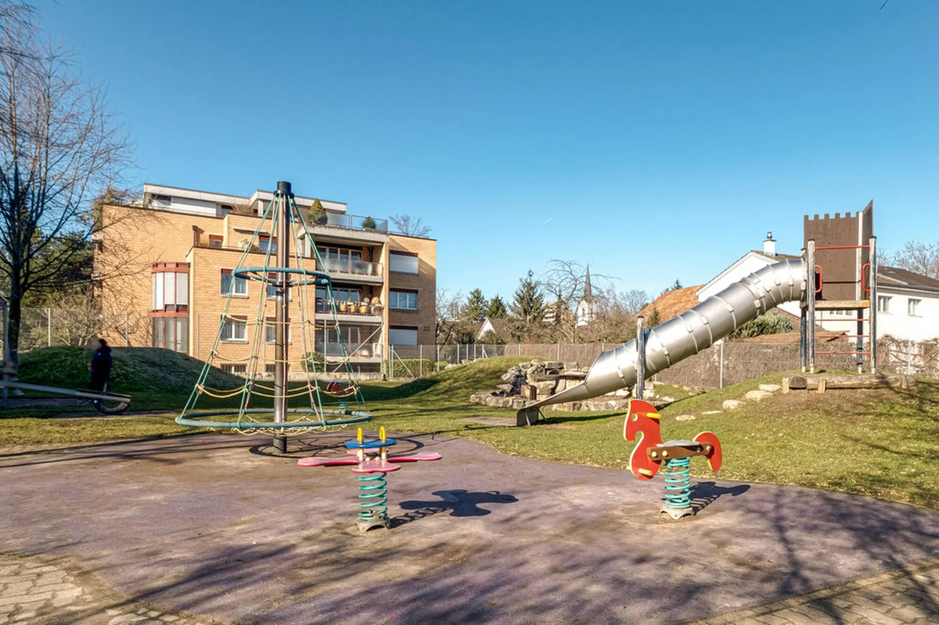 Schöne helle Wohnung an ruhiger Lage