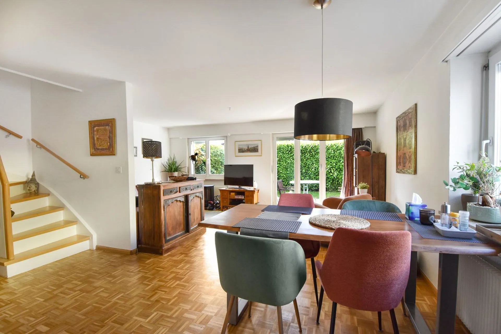Gemütliches 4.5-Zimmer-Doppeleinfamilienhaus mit Garten, Garage und Ausbaupotenzial