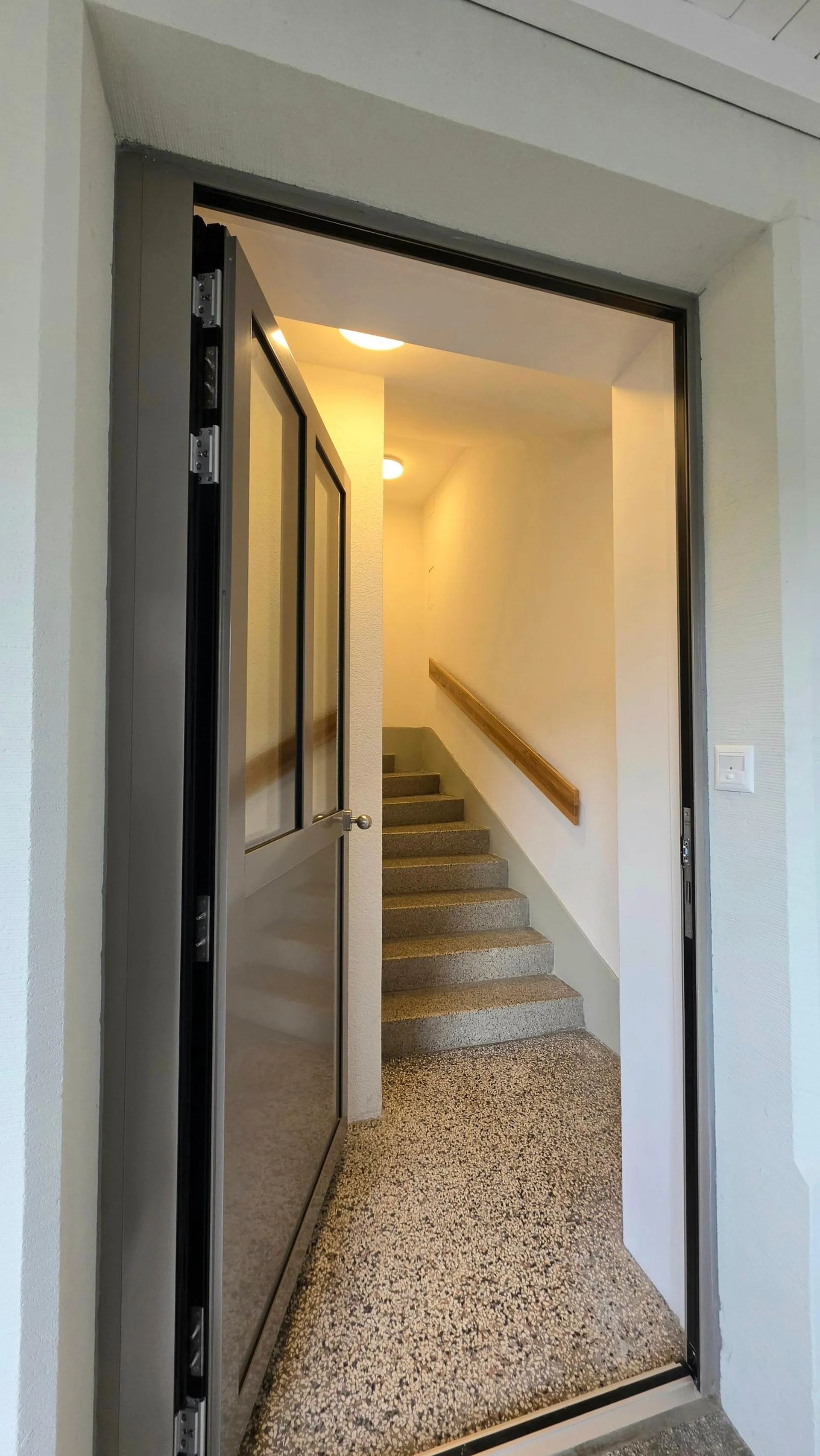 2.5-Zimmer-Wohnung im Hochparterre mit eigenem Eingang 1.02